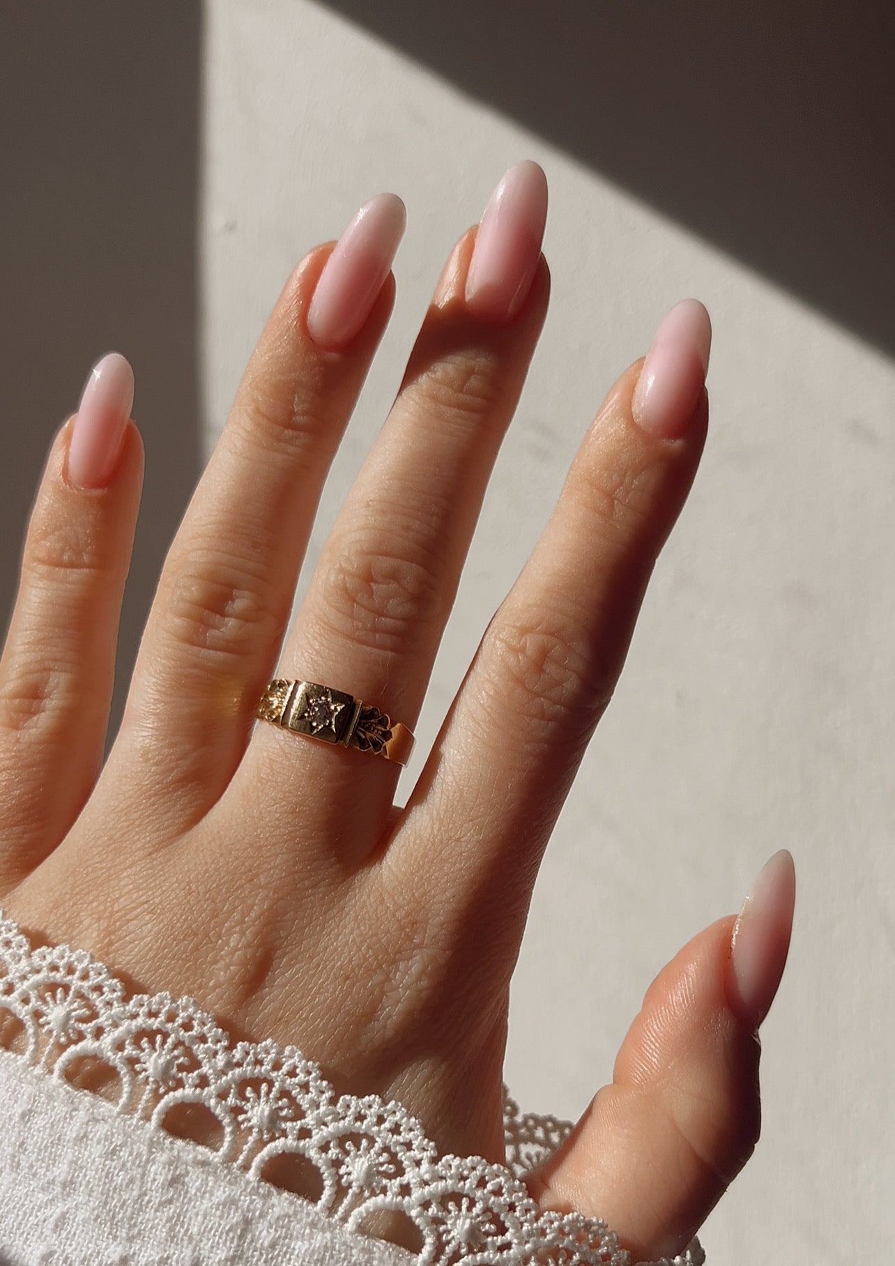 A Gorgeous Victorian 18ct Diamond Ring