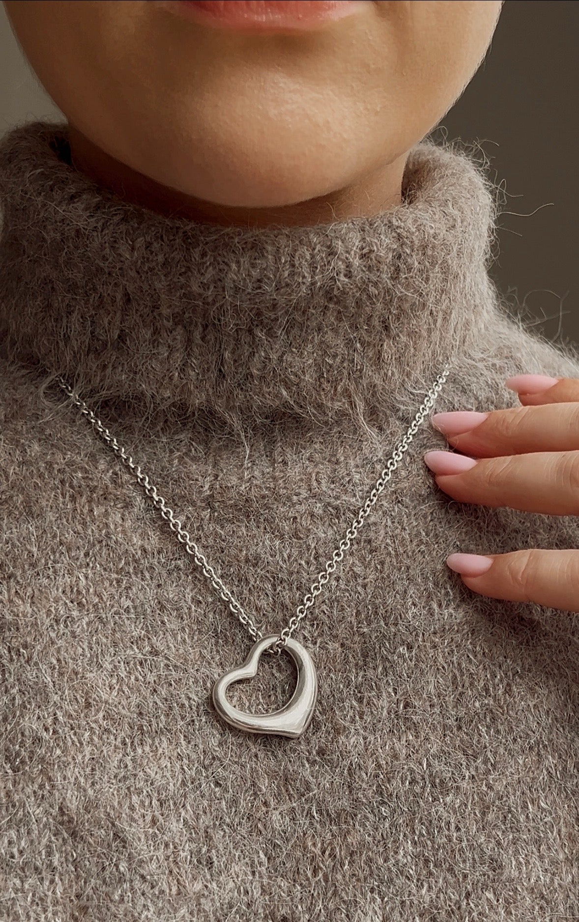 Stunning Elsa Peretti for Tiffany & Co. Open Heart Silver Necklace