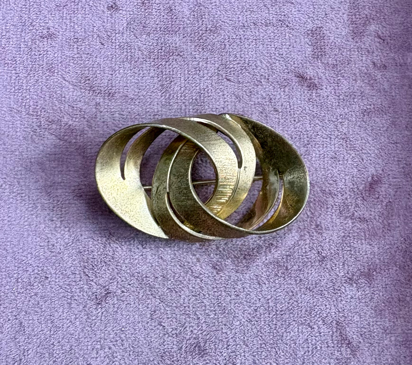 Vintage Gold Tone Brooch