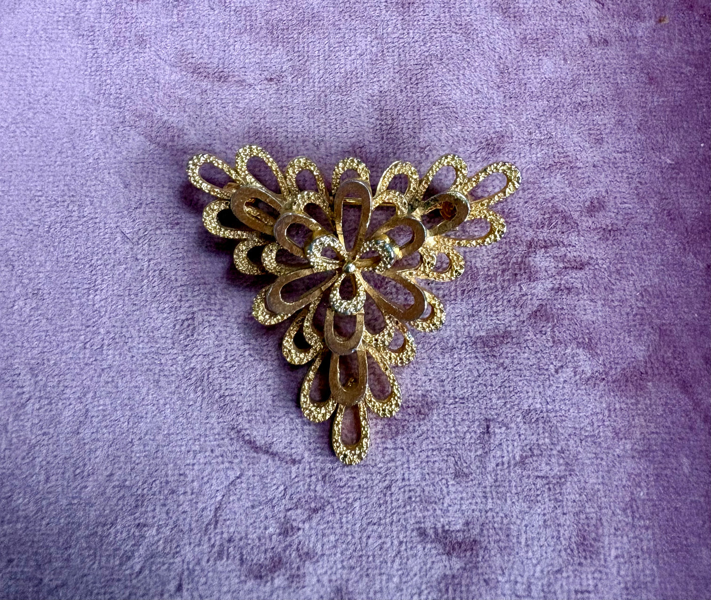 Vintage Gold Tone Brooch