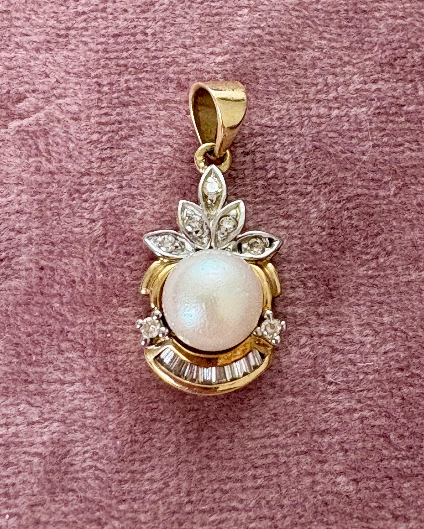 Pretty Vintage 14k Gold Cultured Pearl and Vari-cut Diamond Pendant