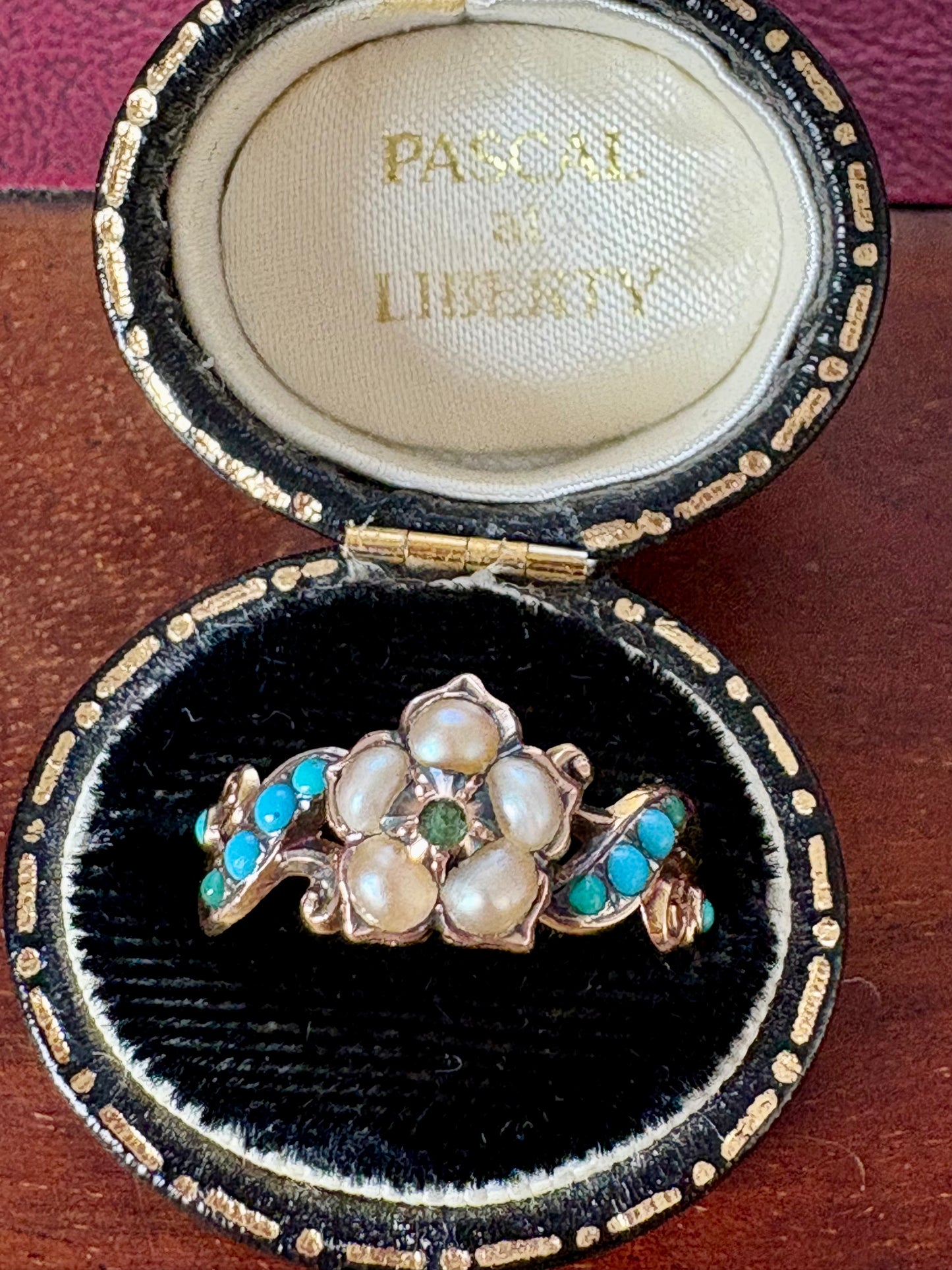 Very Pretty Victorian 9ct Gold Turquoise and Split Pearl Ring