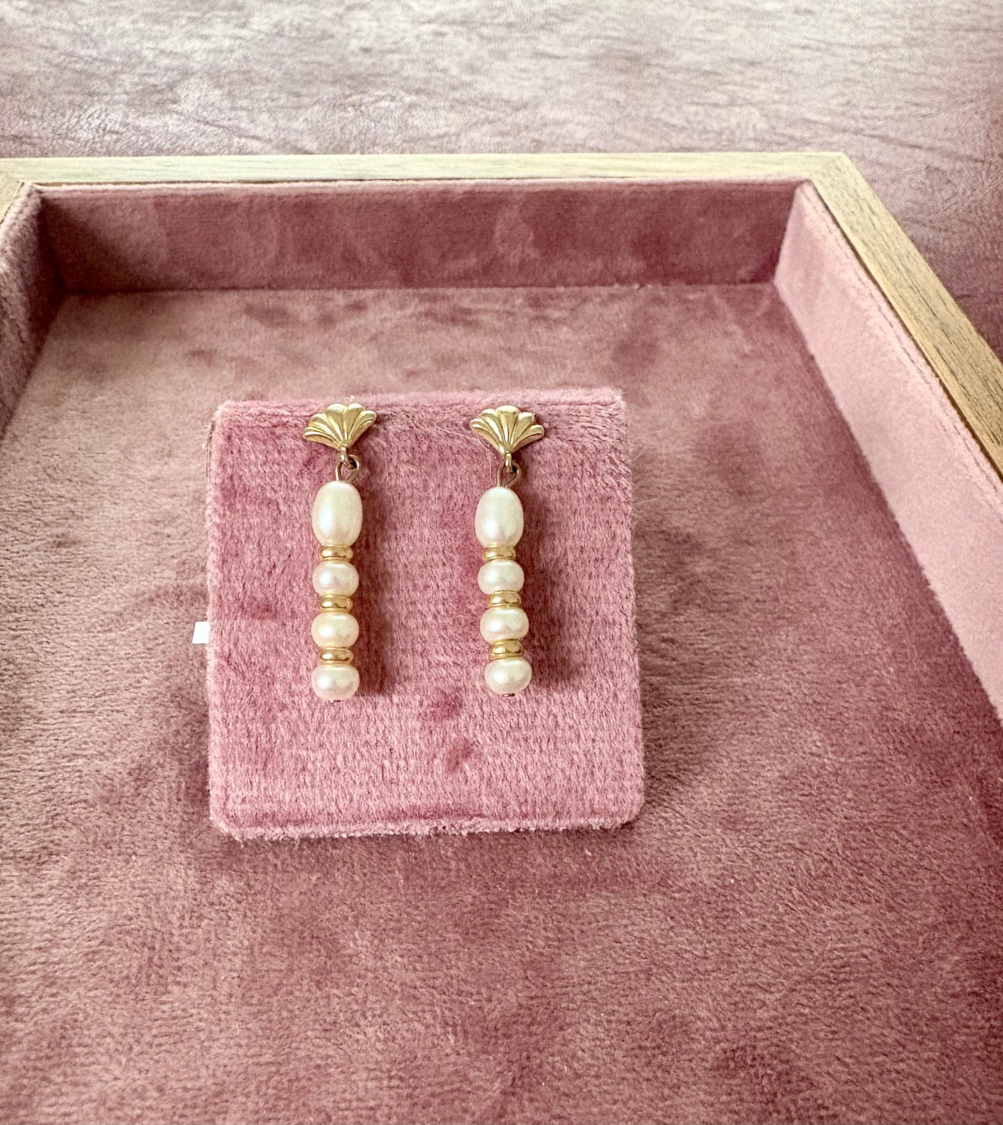 Pretty Vintage 9ct Gold and Cultured Pearl Drop Earrings