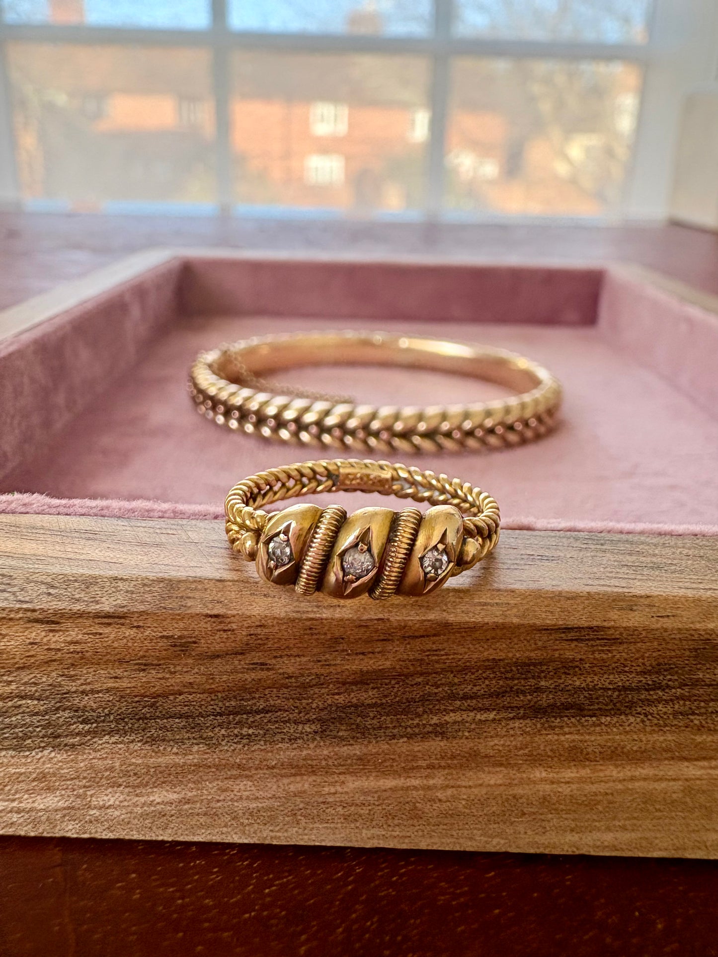 Stunning Victorian 9ct Gold Bangle in a Curb and Bead Pattern