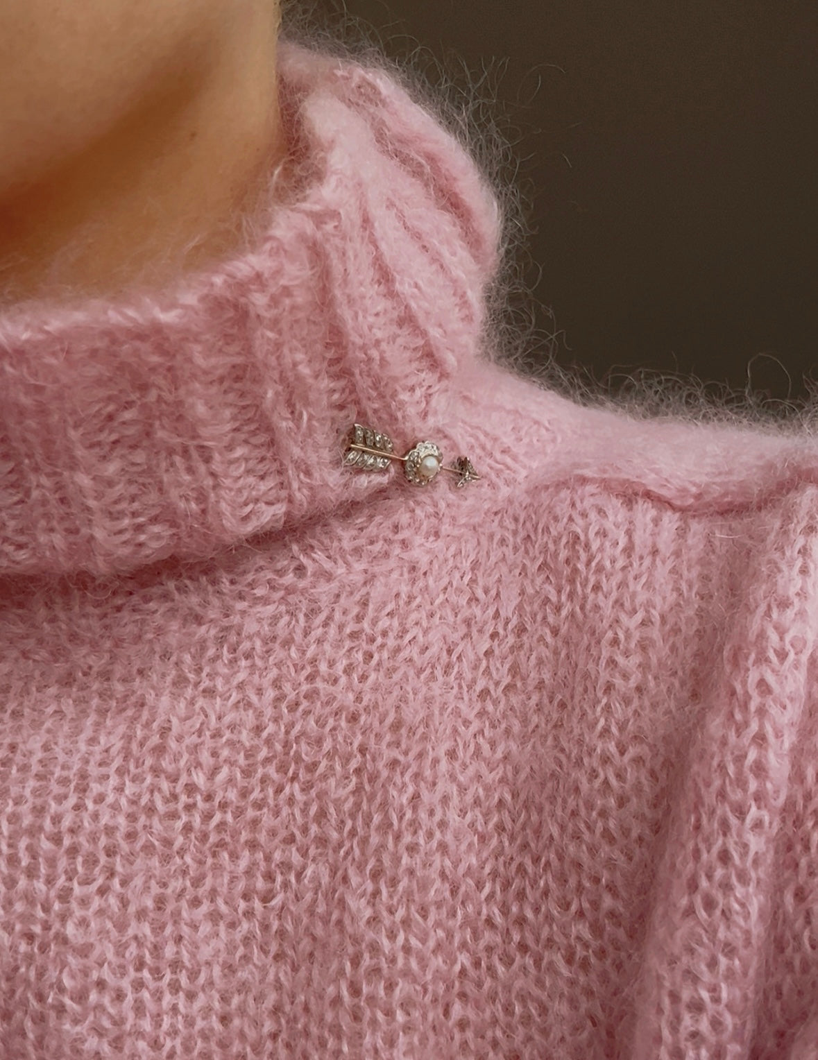 Divine Edwardian Diamond Arrow Brooch