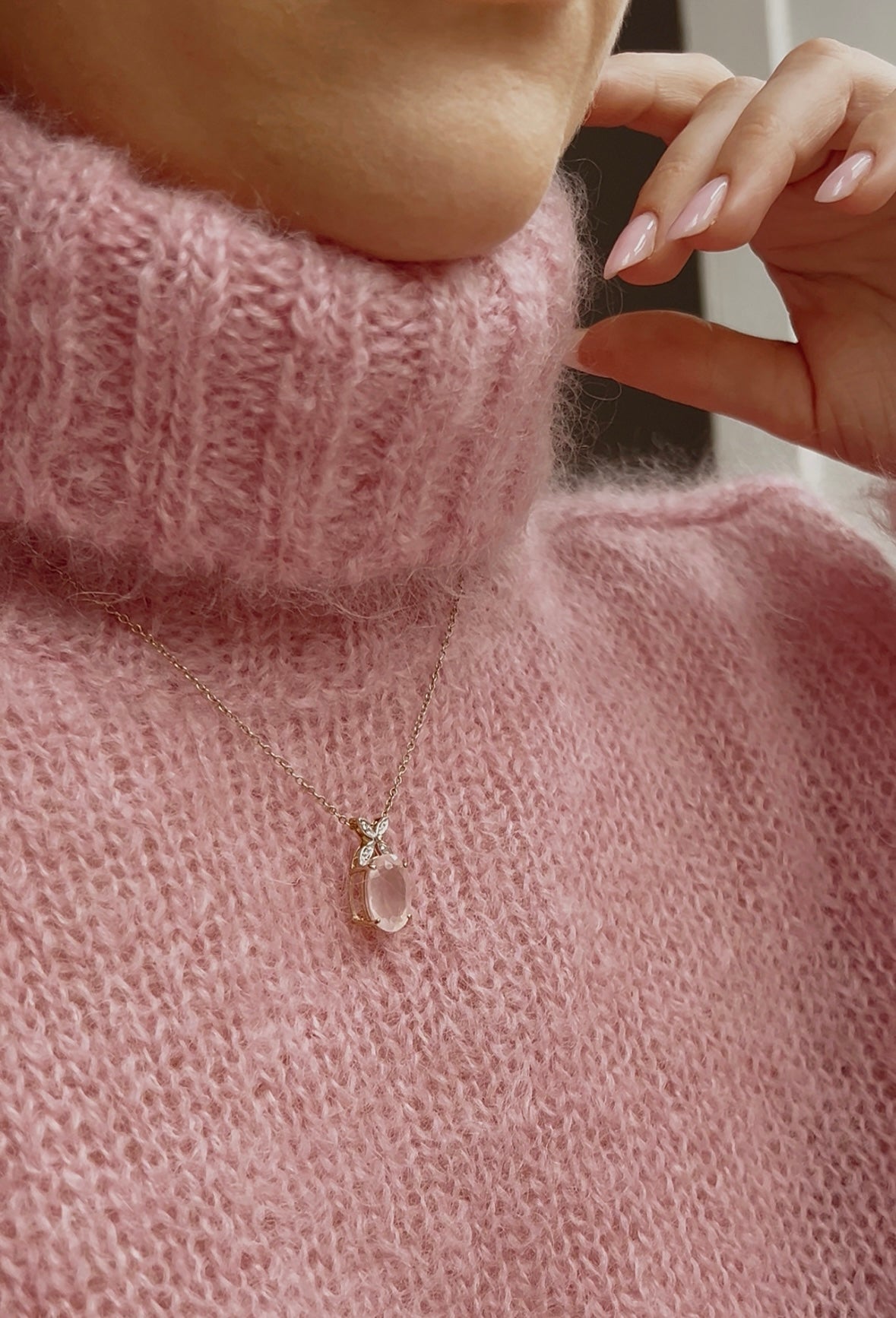Gorgeous 9ct Gold Pink Rose Quartz and Diamond Pendant