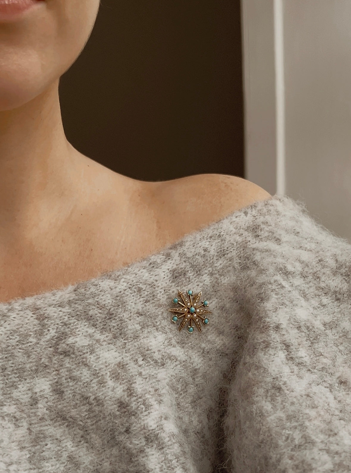 Superb Victorian 15ct Gold, Paste and Split Pearl Brooch