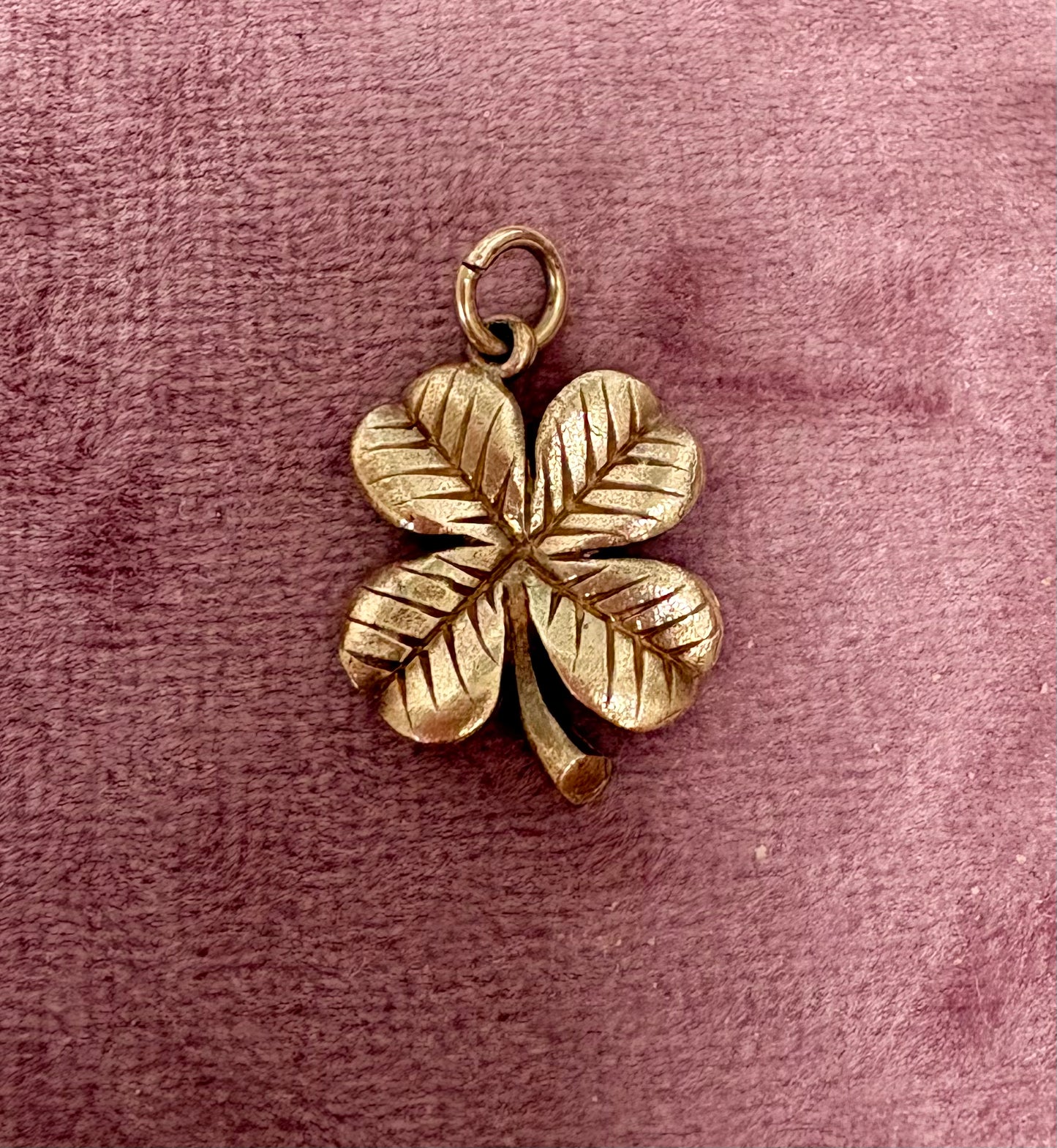Wonderful Vintage 9ct Gold Four Leaf Clover Charm