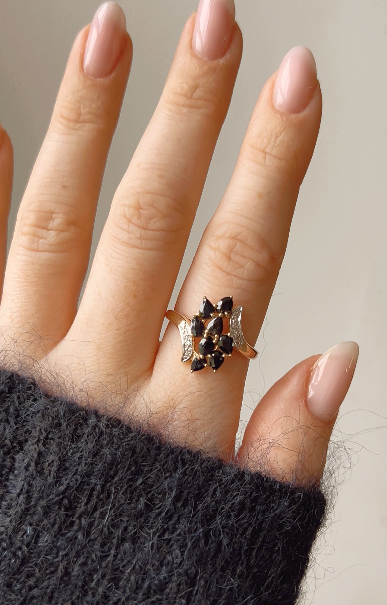 Wonderful Vintage 9ct Gold, Blue Sapphire and Diamond Ring