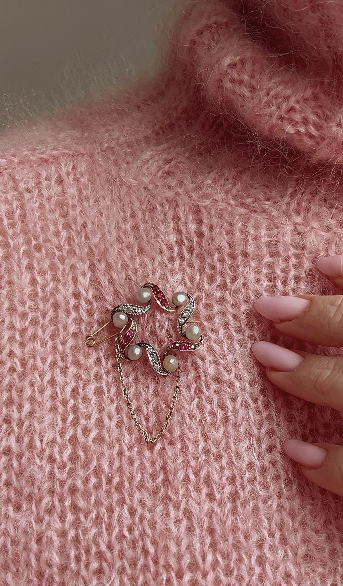 Beautiful Early 20th Century Pearl, Ruby and Diamond Brooch