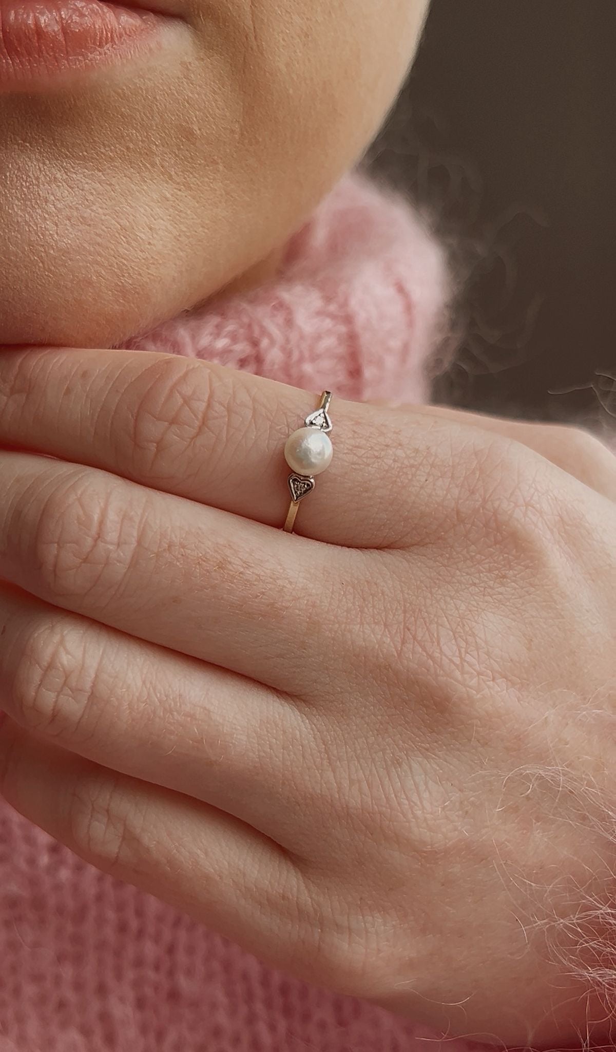 Sweet Modern 9ct Gold, Pearl and Diamond Ring
