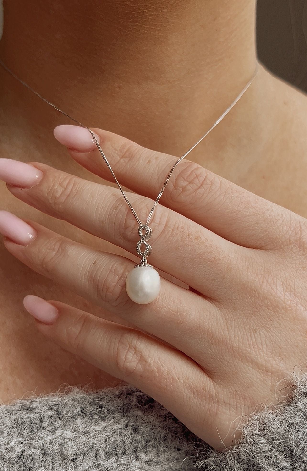 Gorgeous Modern 9k White Gold, Cultured Pearl and Diamond Pendant