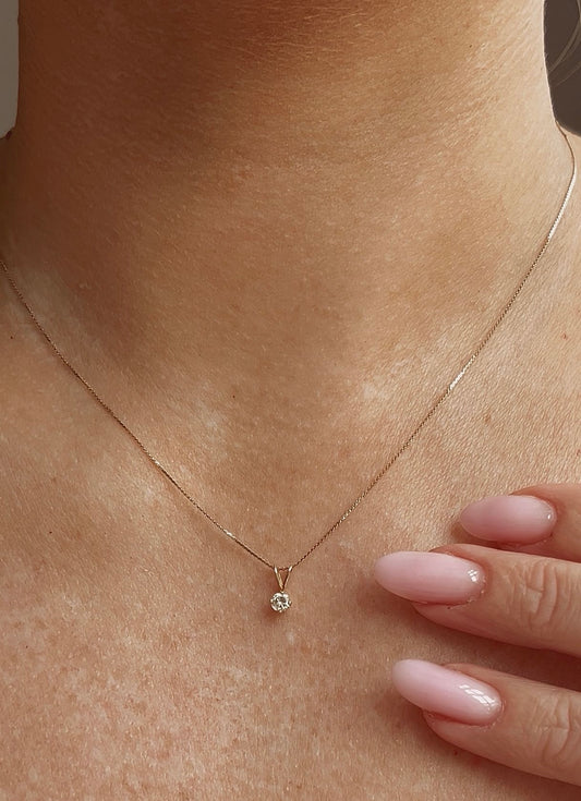 Lovely Modern 14k Gold and Diamond Single Stone Pendant and Chain