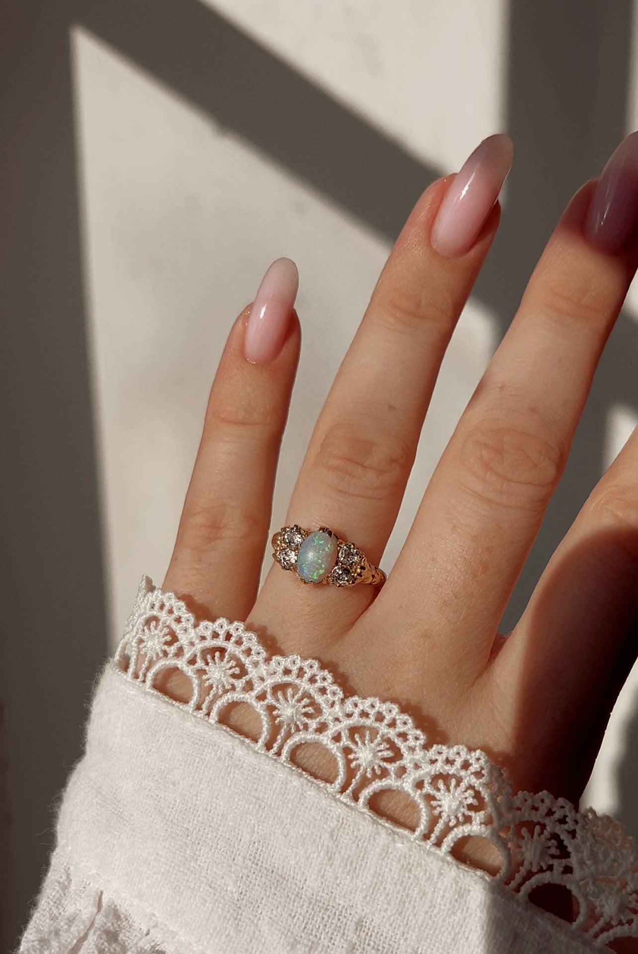 Gorgeous Early 20th Century 18ct Gold Opal and Diamond Ring