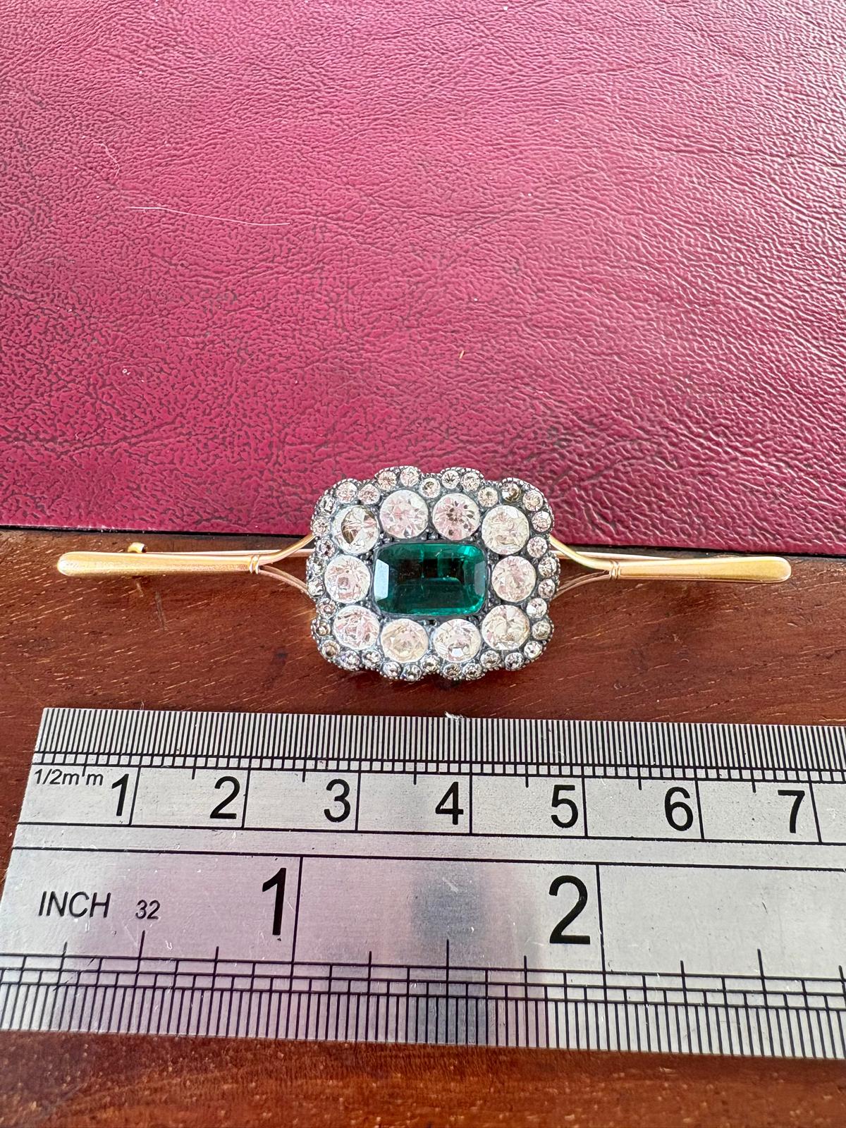 Gorgeous Late 19th Century Green and Colourless Paste Brooch