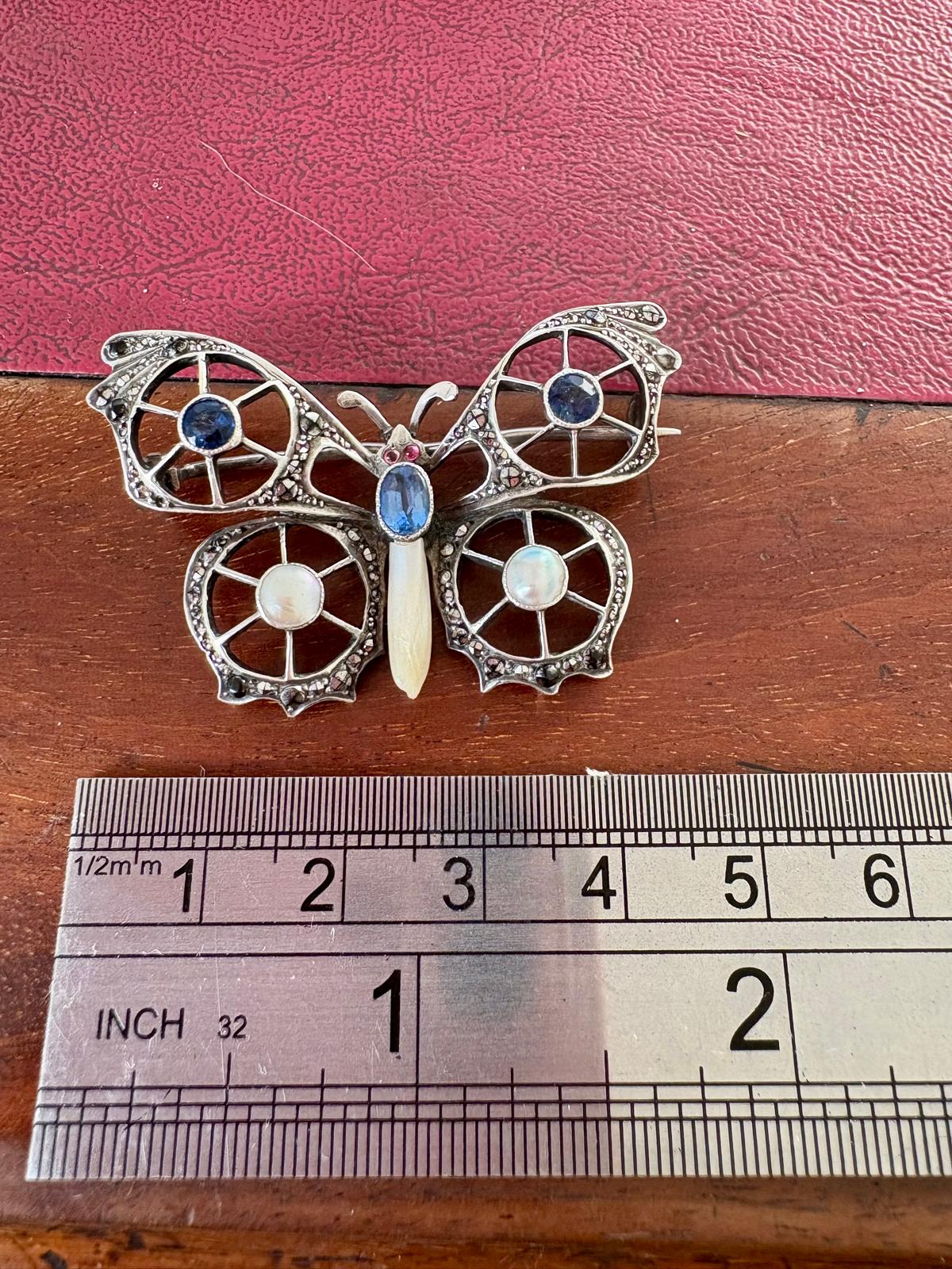 Gorgeous Vari-hue Paste and Cultured Pearl Butterfly Brooch