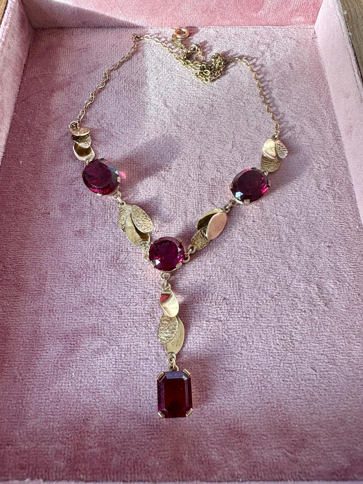 Stunning Mid 20th Century Garnet and 9ct Gold Necklace