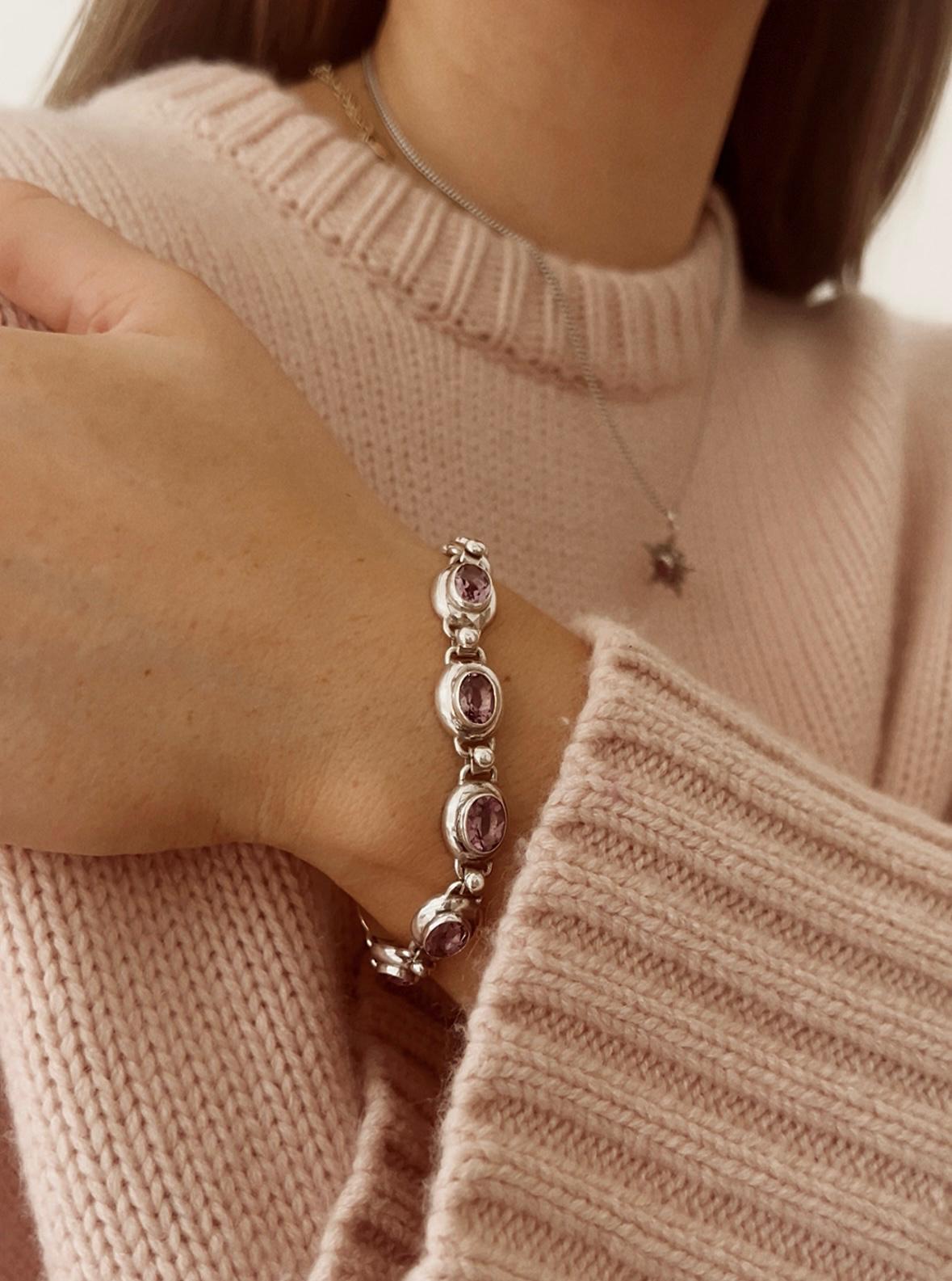 Gorgeous Modern Silver and Amethyst Bracelet
