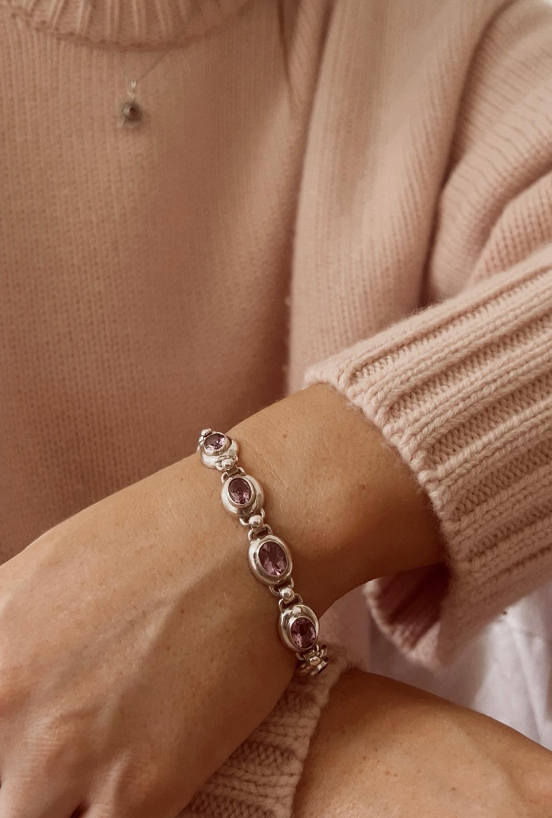 Gorgeous Modern Silver and Amethyst Bracelet