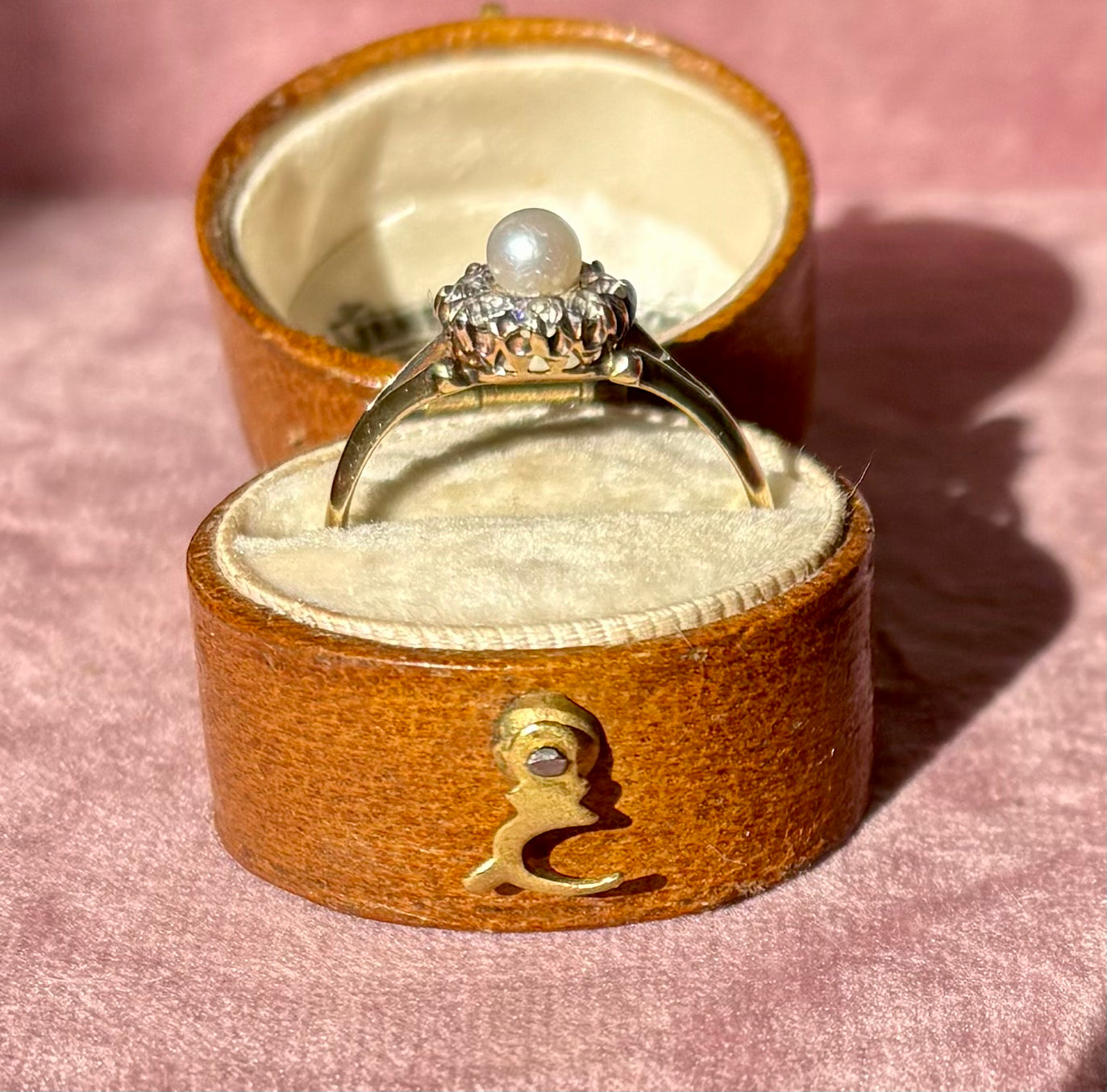 Beautiful Edwardian Gold, Pearl and Old-Cut Diamond Split-Shank Cluster Ring