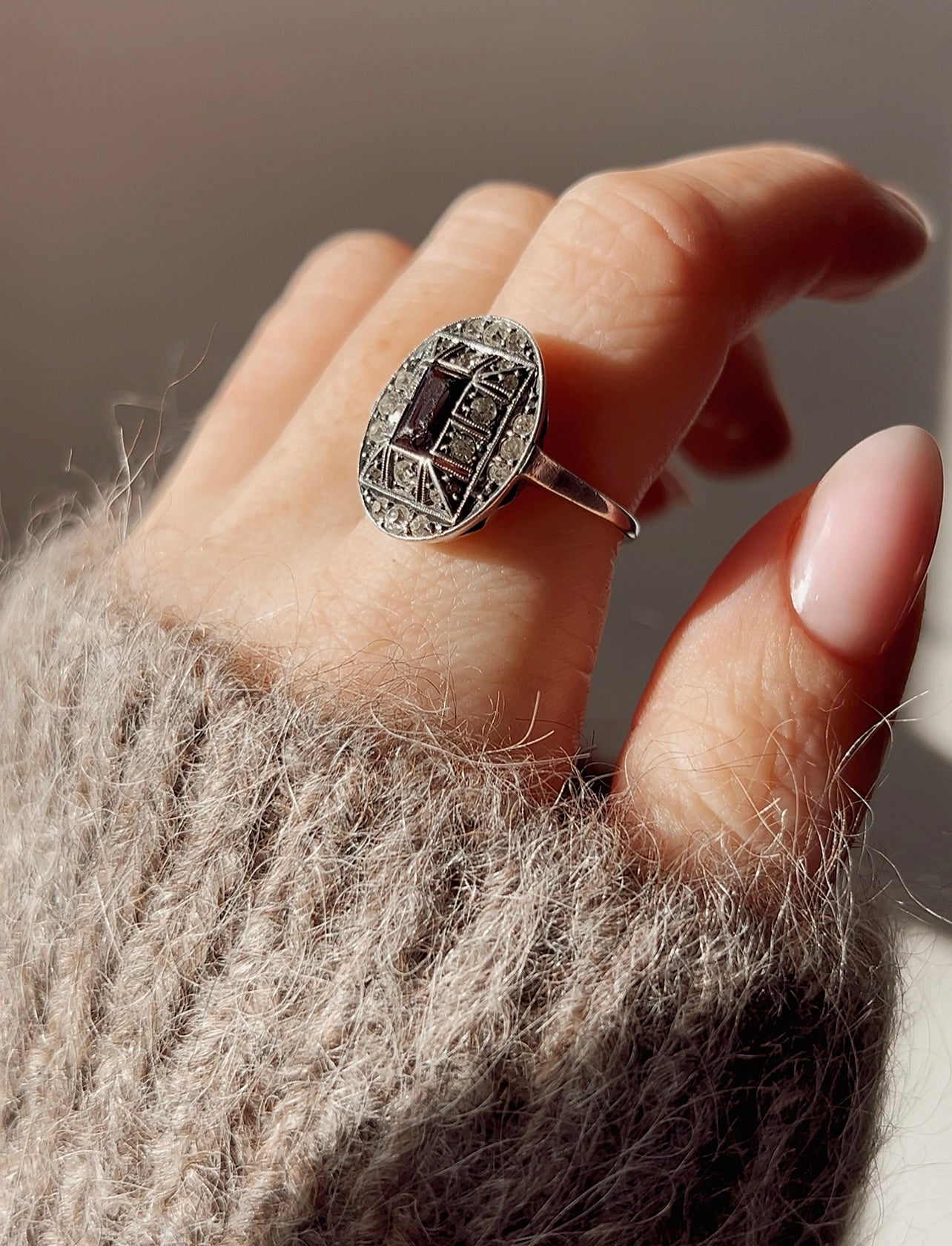 Striking Blue and White Paste Ring