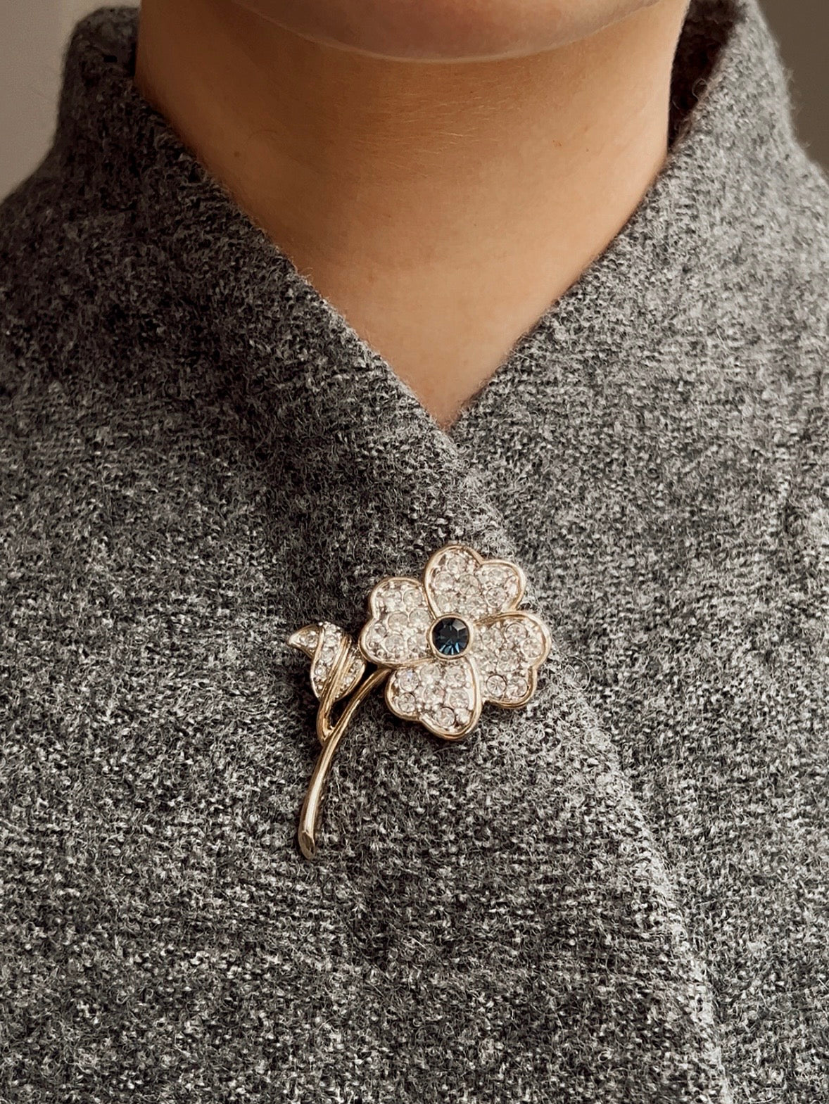 Wonderful Vintage Floral Brooch