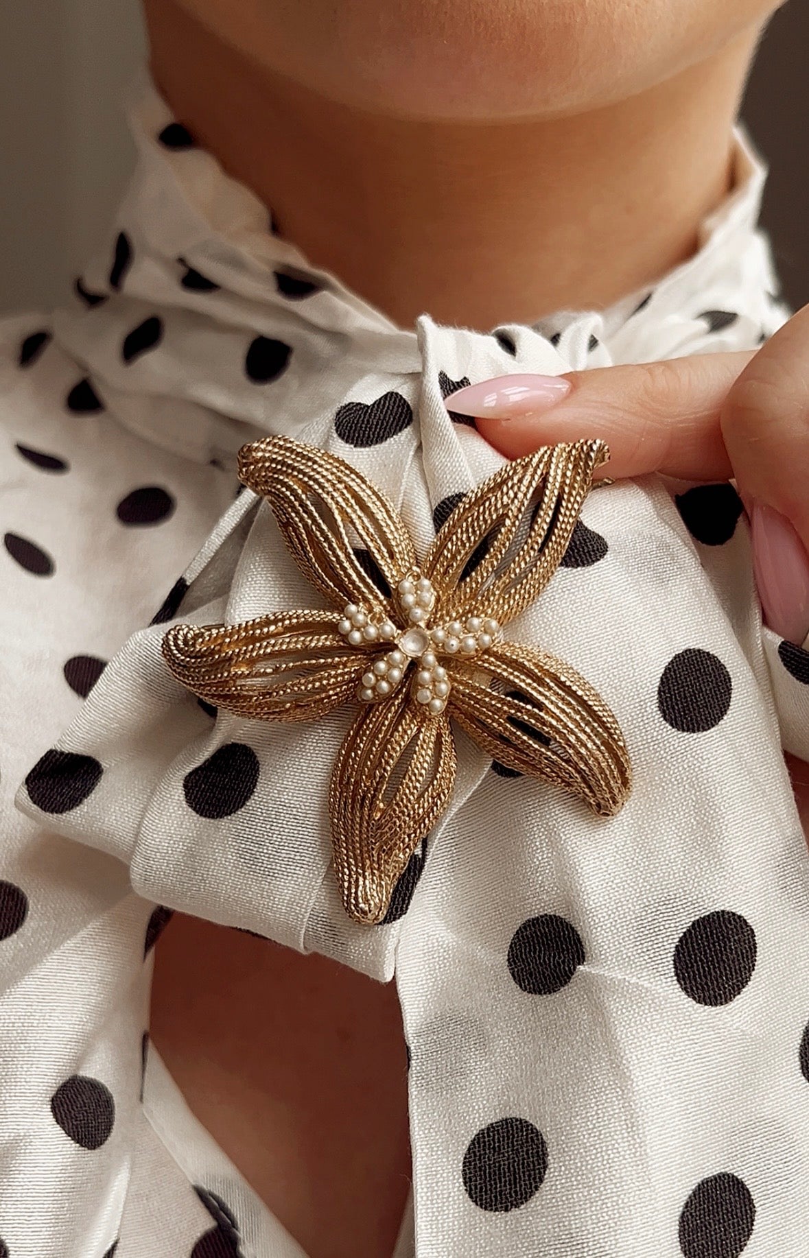 Wonderful Vintage Signed Hollywood Brooch