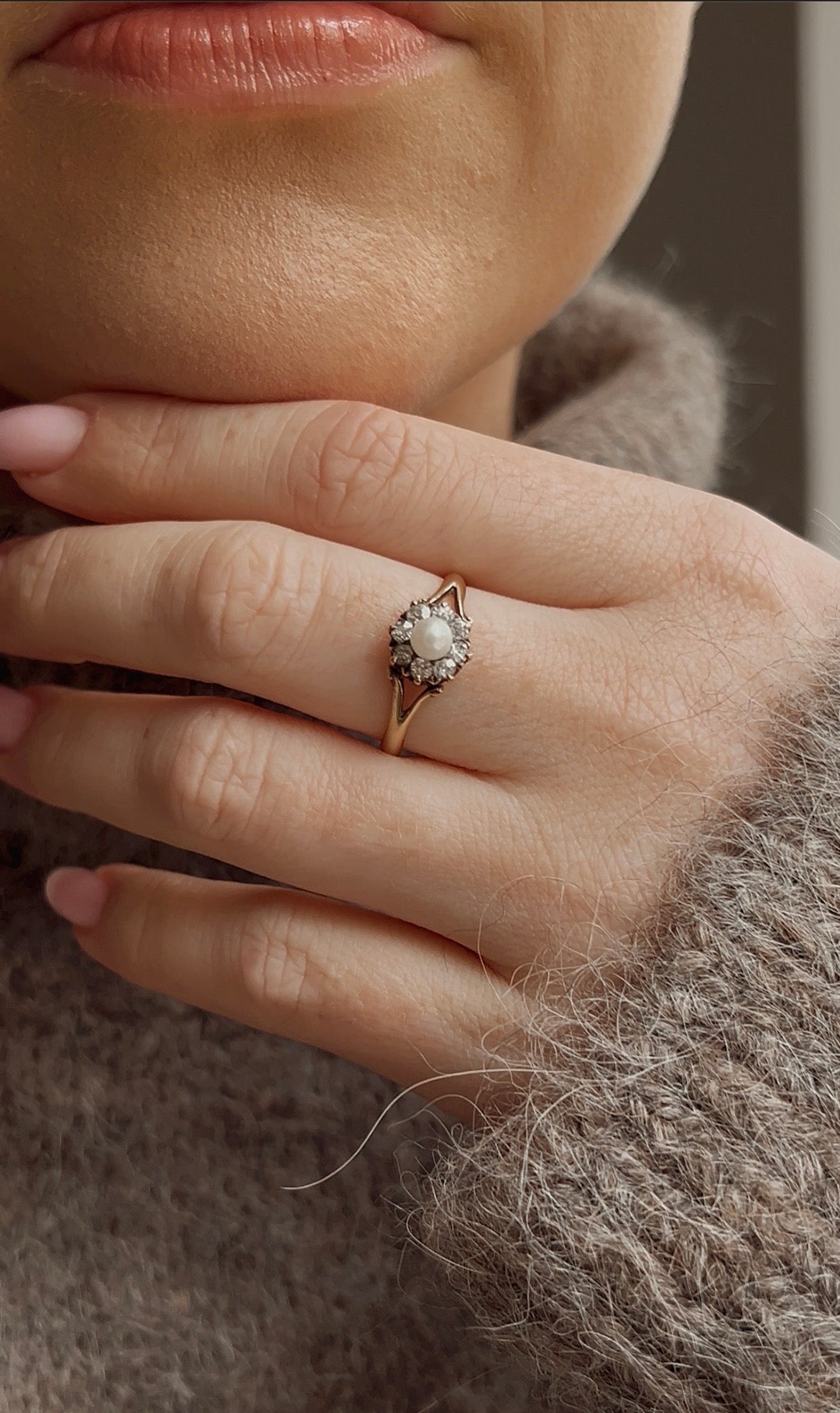 Beautiful Edwardian Gold, Pearl and Old-Cut Diamond Split-Shank Cluster Ring