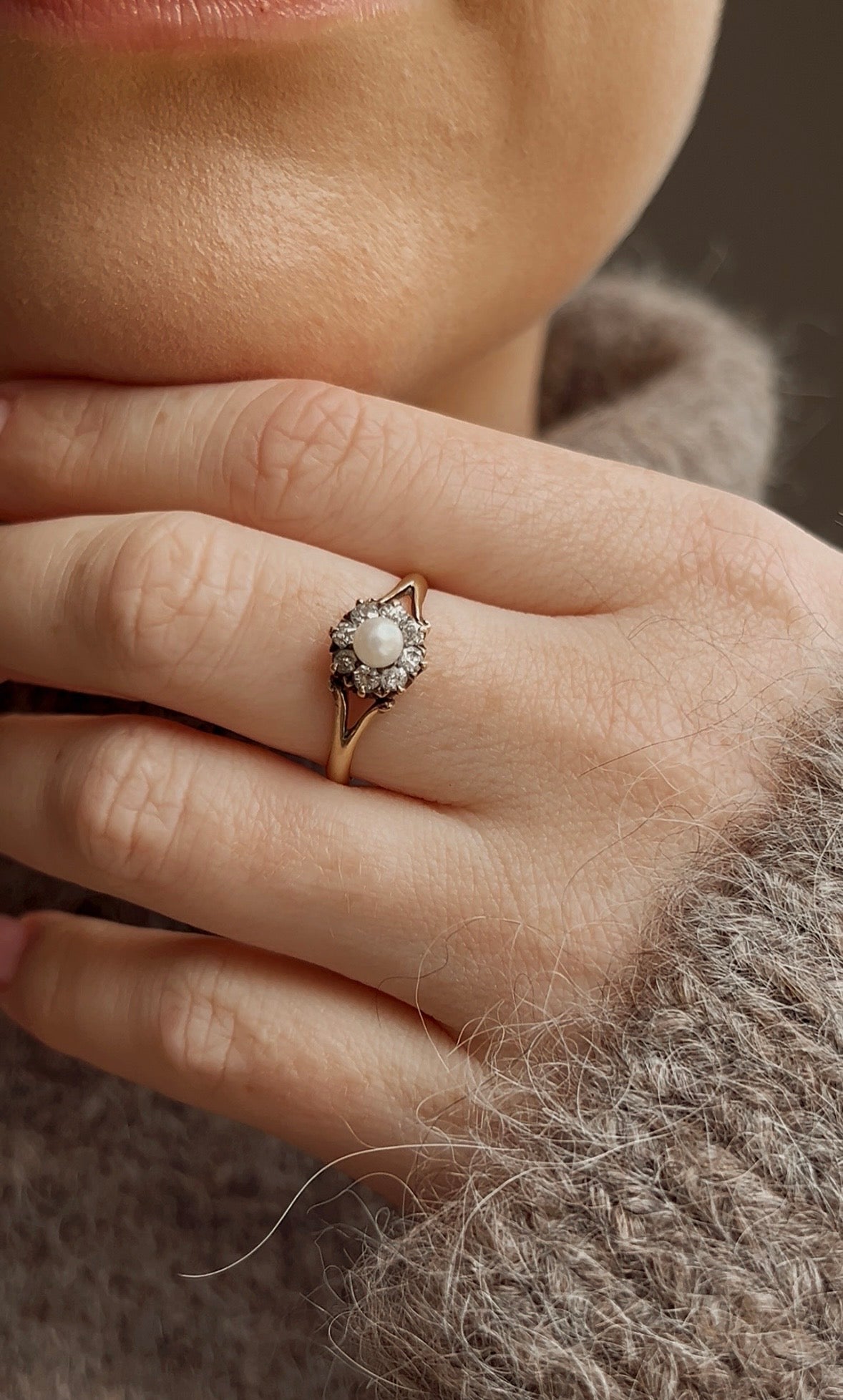 Beautiful Edwardian Gold, Pearl and Old-Cut Diamond Split-Shank Cluster Ring