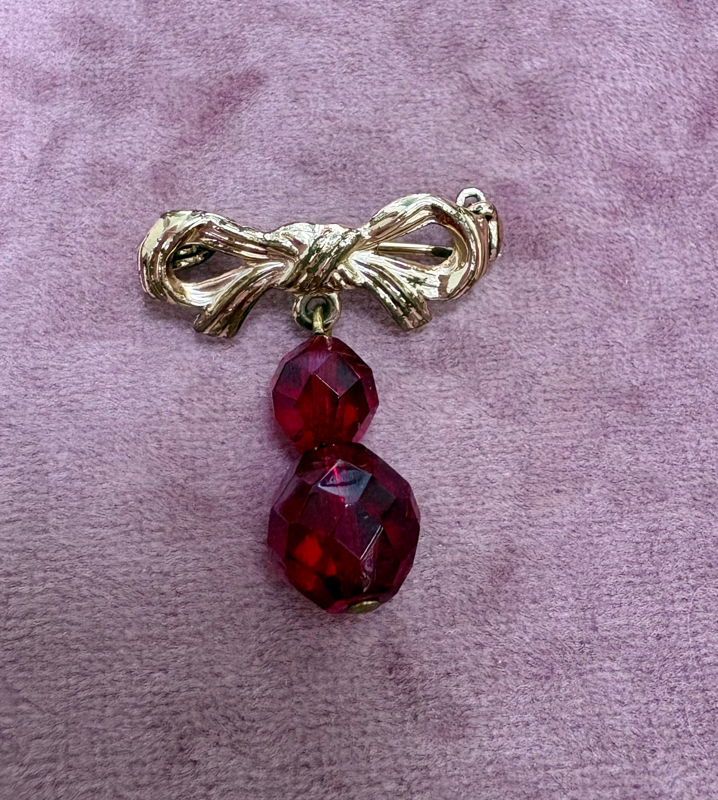 Gorgeous Vintage Bow Brooch