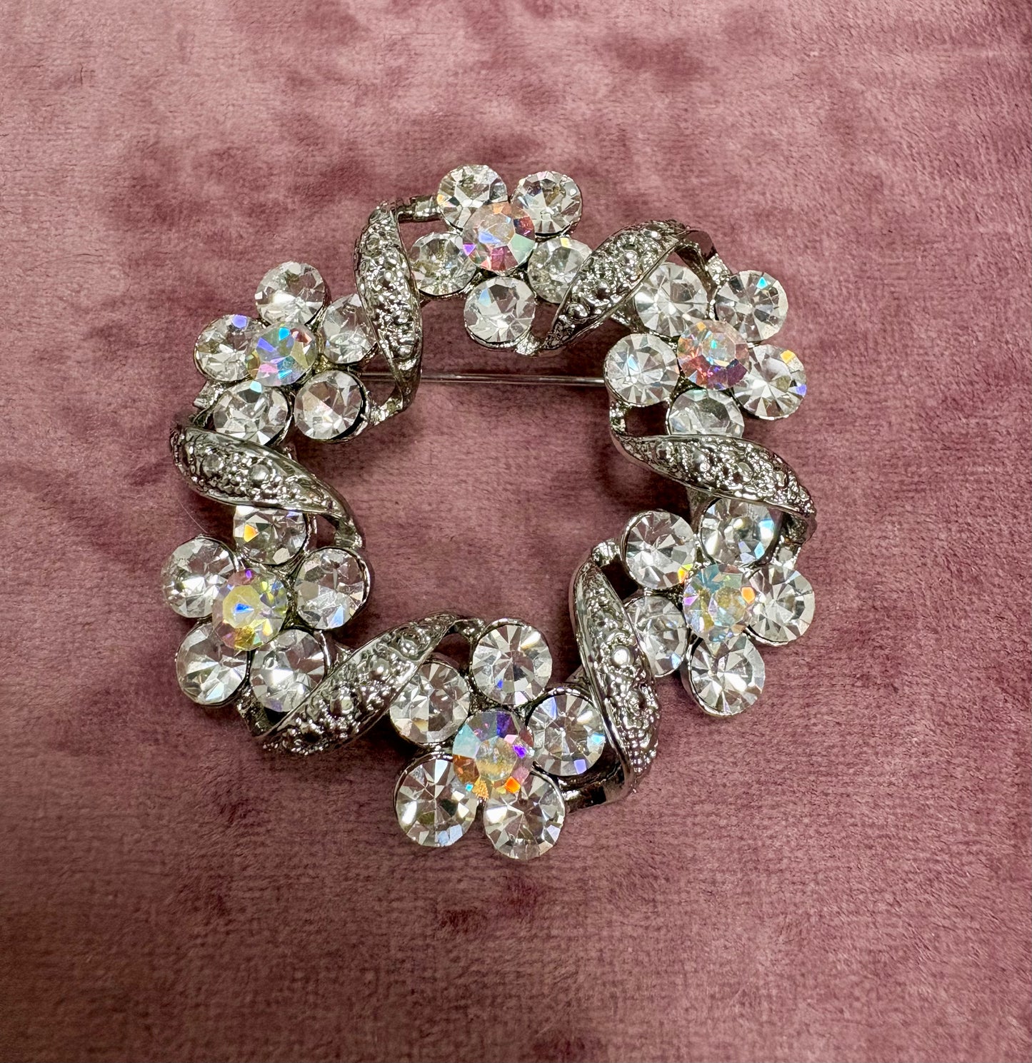 Gorgeous Vintage Brooch