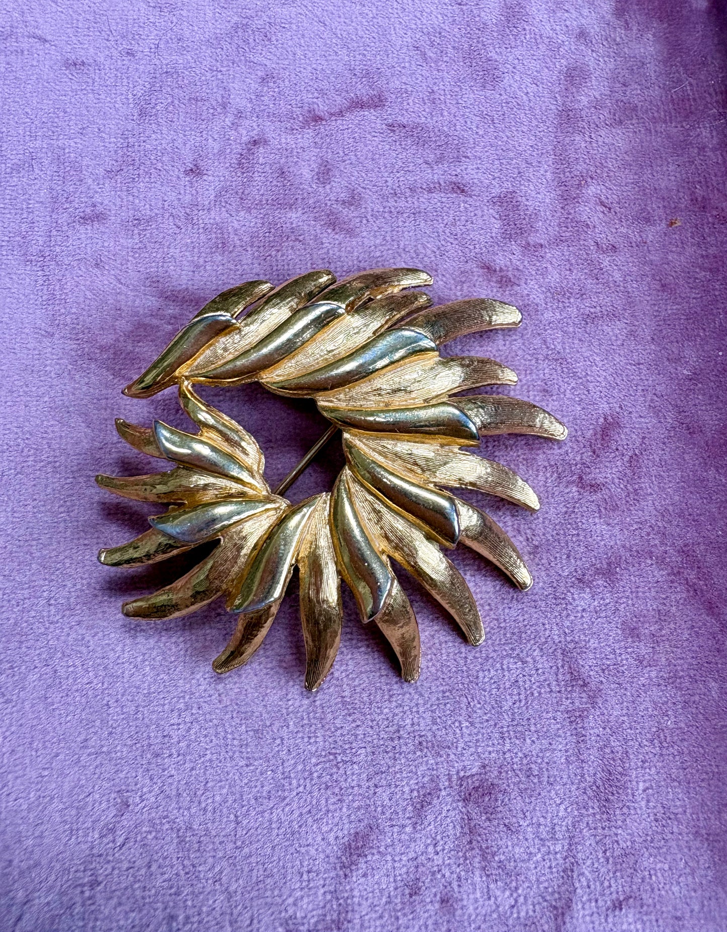 Vintage Signed Sphinx Gold Tone Brooch