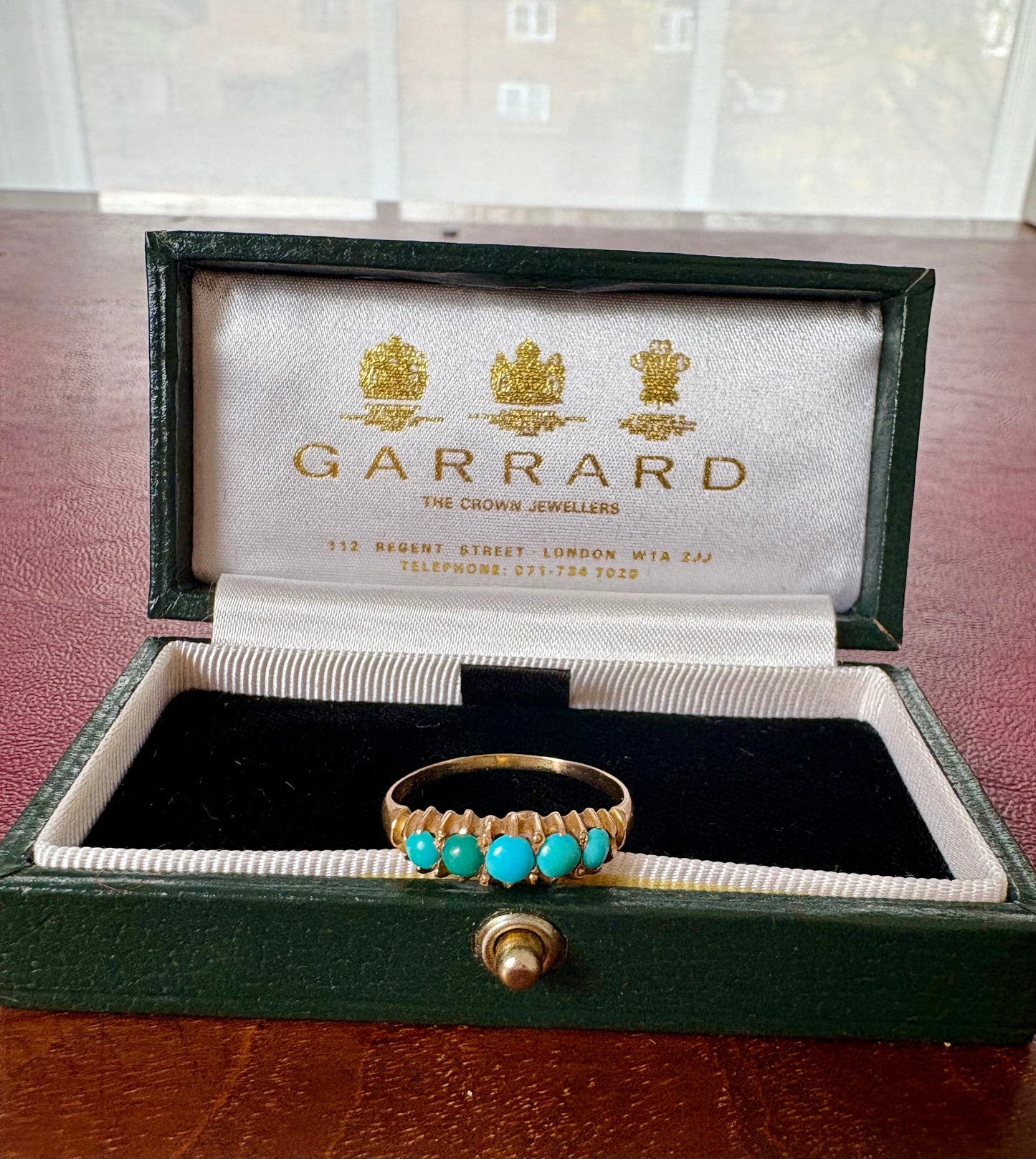 Very Attractive 20th Century Turquoise and Gold Ring