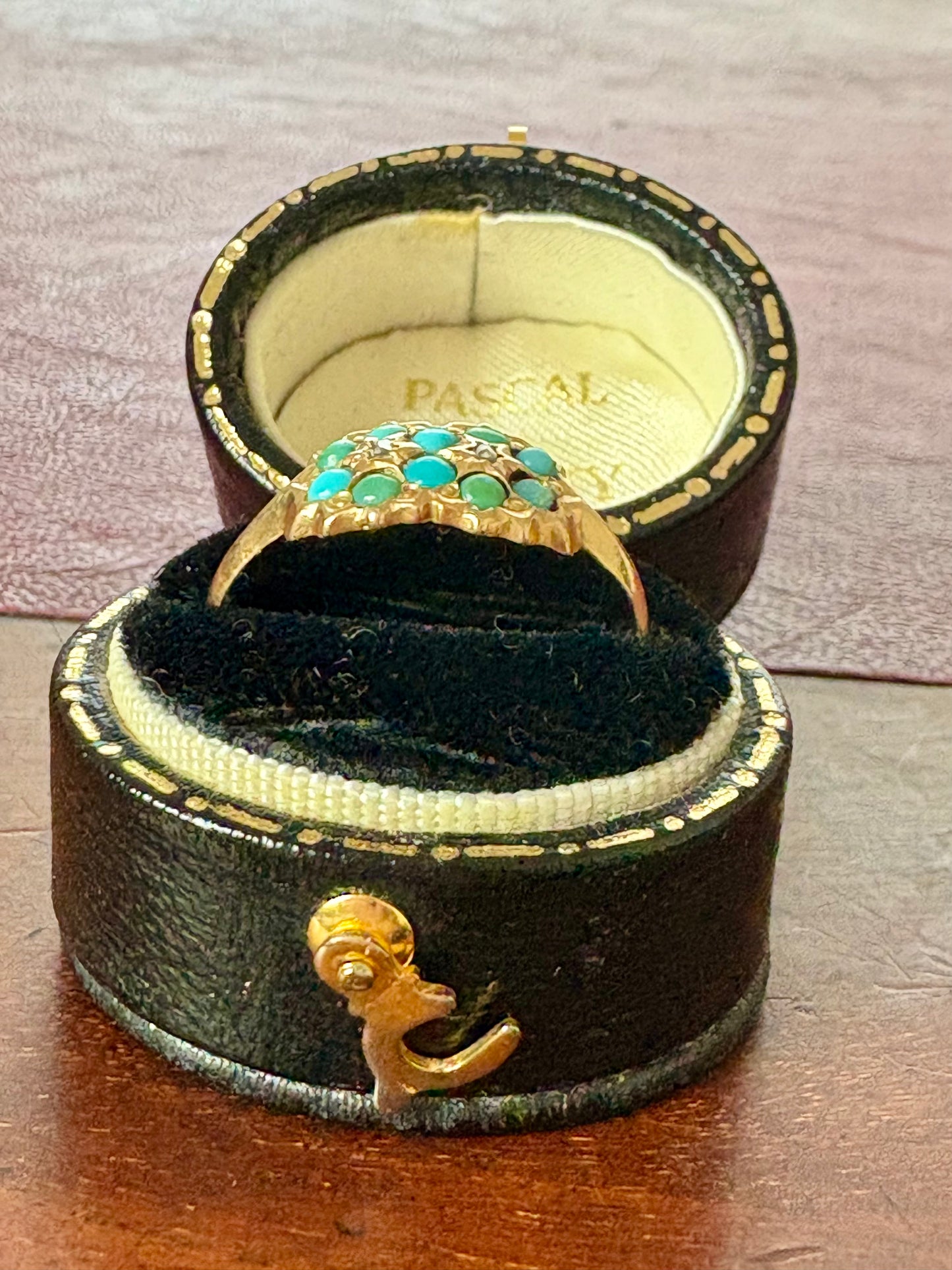 Gorgeous Late Victorian 18ct Gold, Turquoise and Diamond Ring
