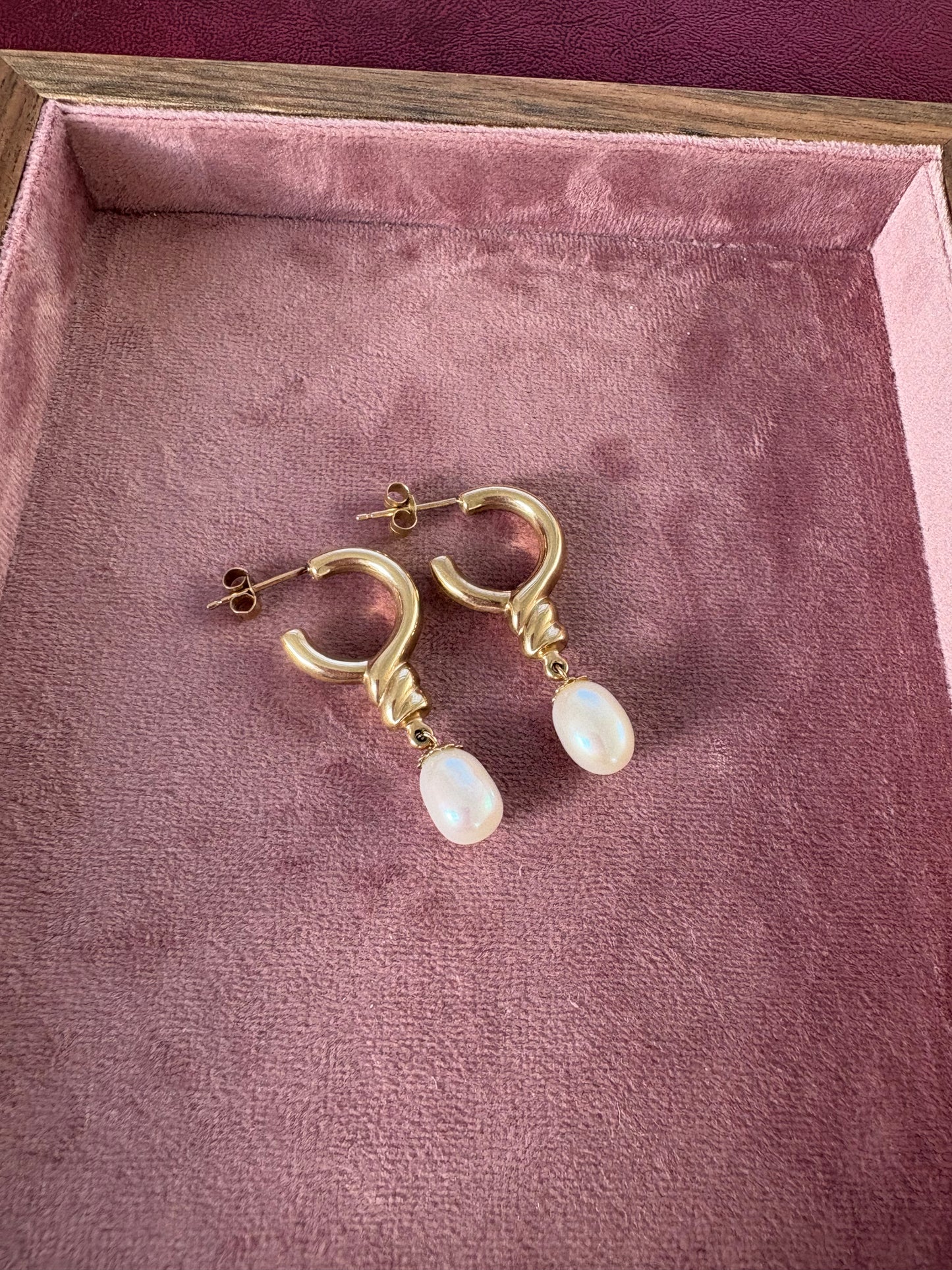 Stunning Cultured Pearl Earrings