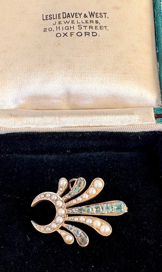 Very lovely 19th Century Victorian Green Beryl and Split Pearl Brooch