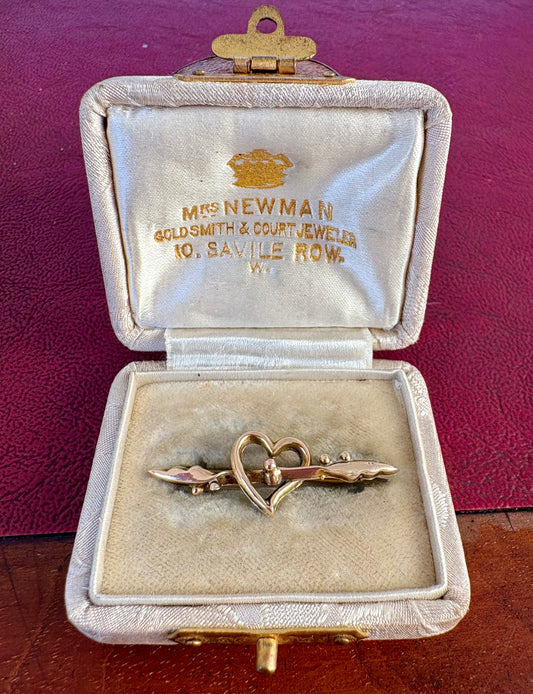 The Sweetest Vintage 9ct Gold Heart Brooch