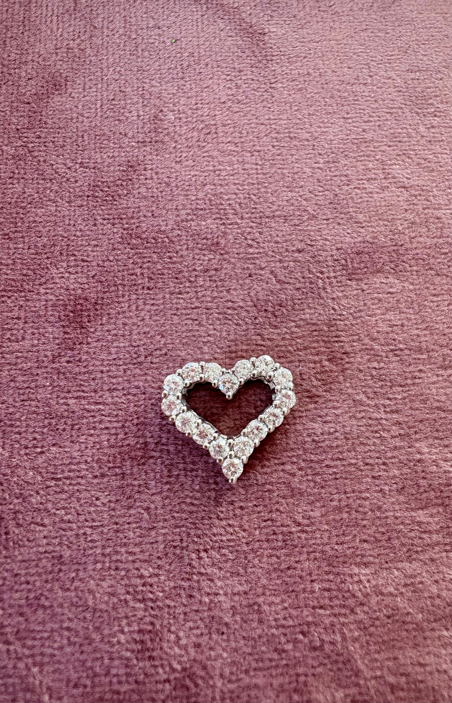 Beautiful 18ct White Gold and Diamond Heart Pendant