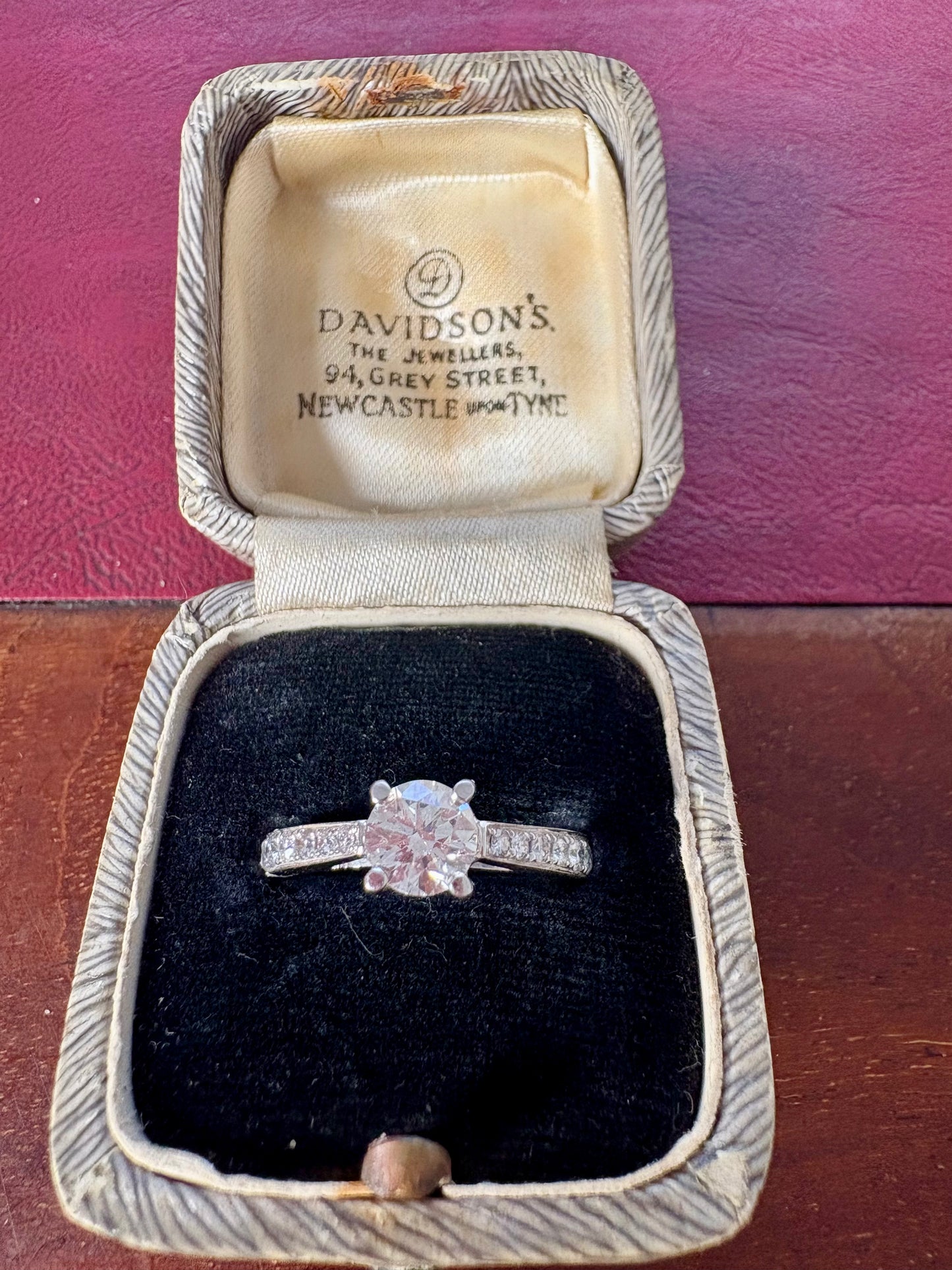 Beautiful Classic Modern Platinum Brilliant-cut Diamond Solitaire Ring with Diamond Shoulders