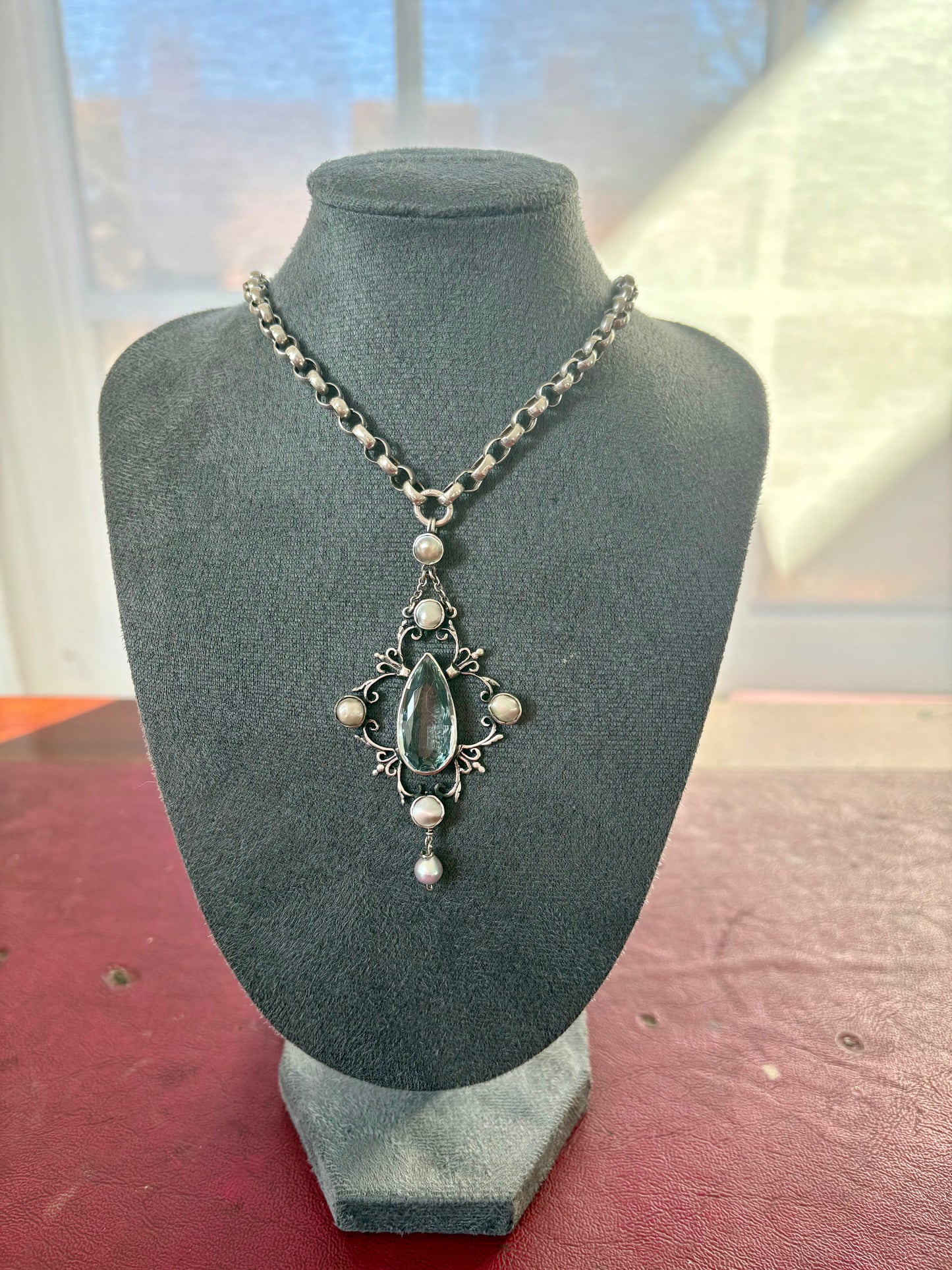 Stunning Edwardian Silver, Aquamarine and Mother-of-Pearl Pendant Necklace