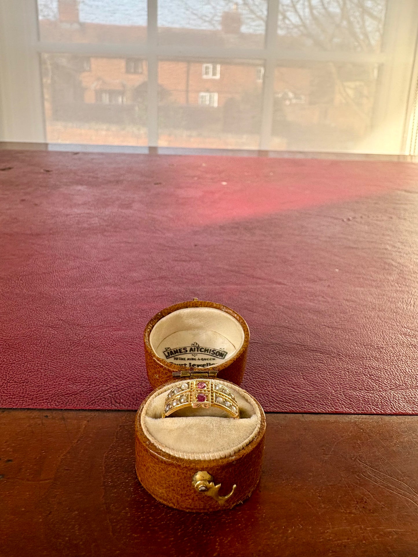 Very pretty Late Victorian 15ct Gold, Ruby and Split Pearl Ring