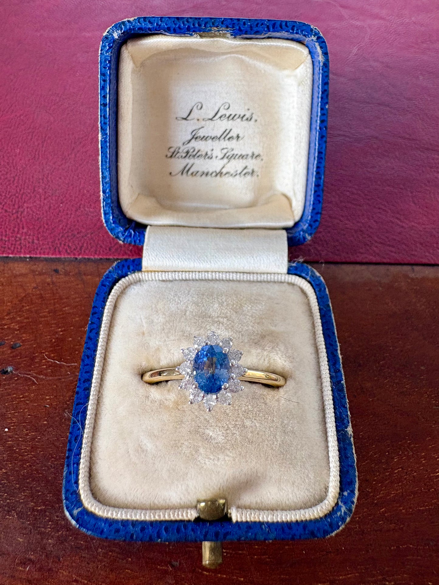 Very Beautiful Dainty 9ct Gold, Blue Sapphire and Diamond Cluster Ring
