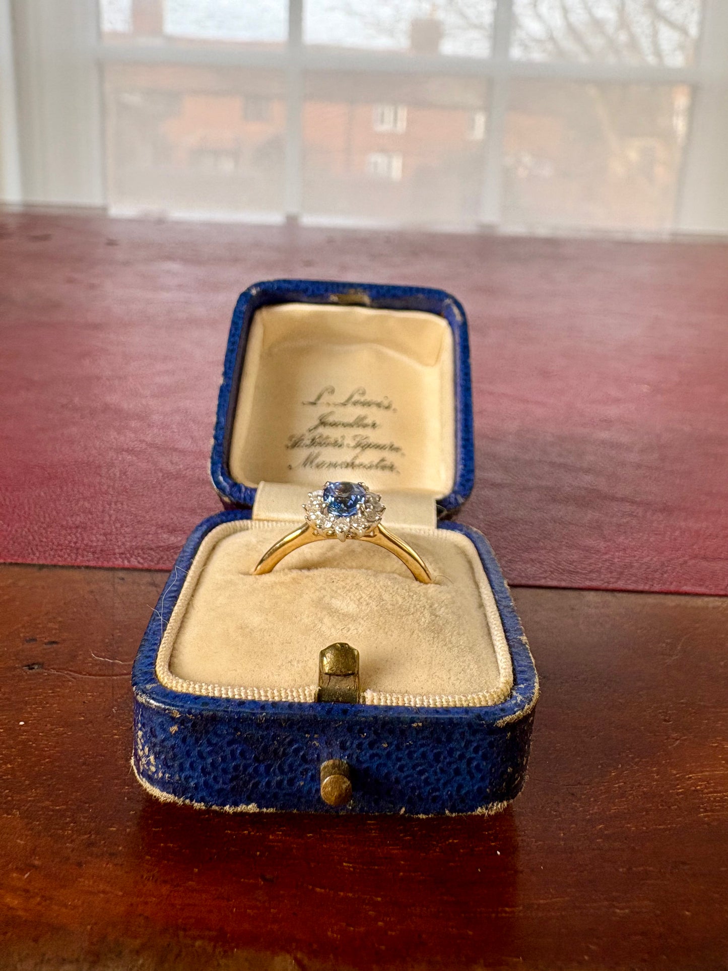 Very Beautiful Dainty 9ct Gold, Blue Sapphire and Diamond Cluster Ring