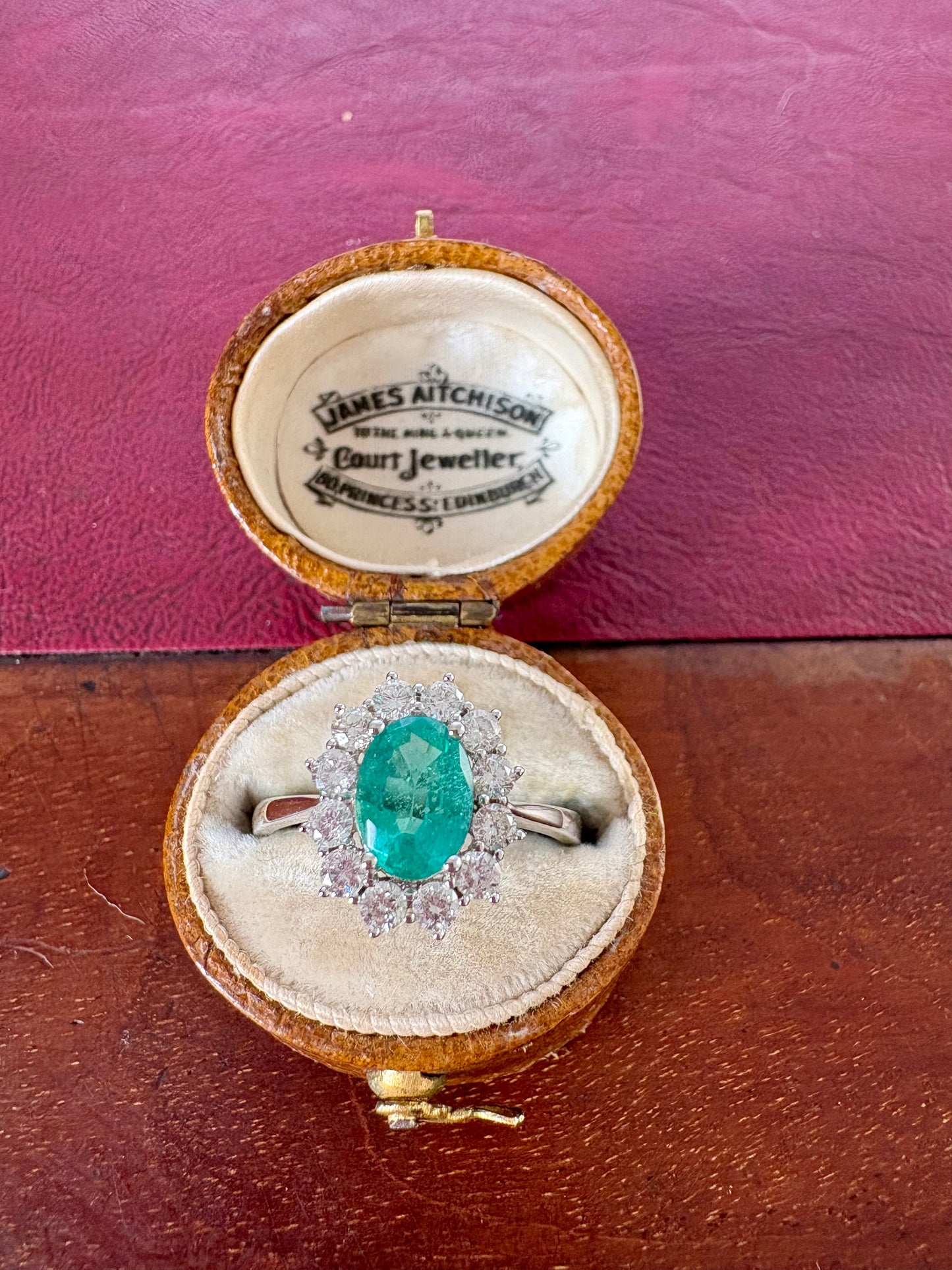 Wonderful 18ct Gold, Emerald and Diamond Cluster Ring