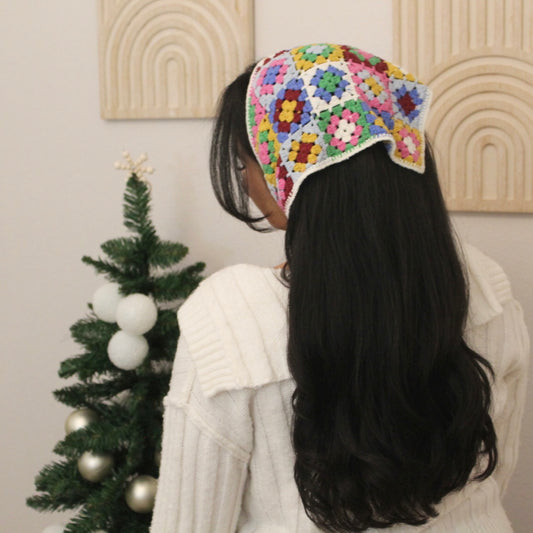 Beautiful 20th Century Platinum, Gold and Diamond Cluster Bar Brooch