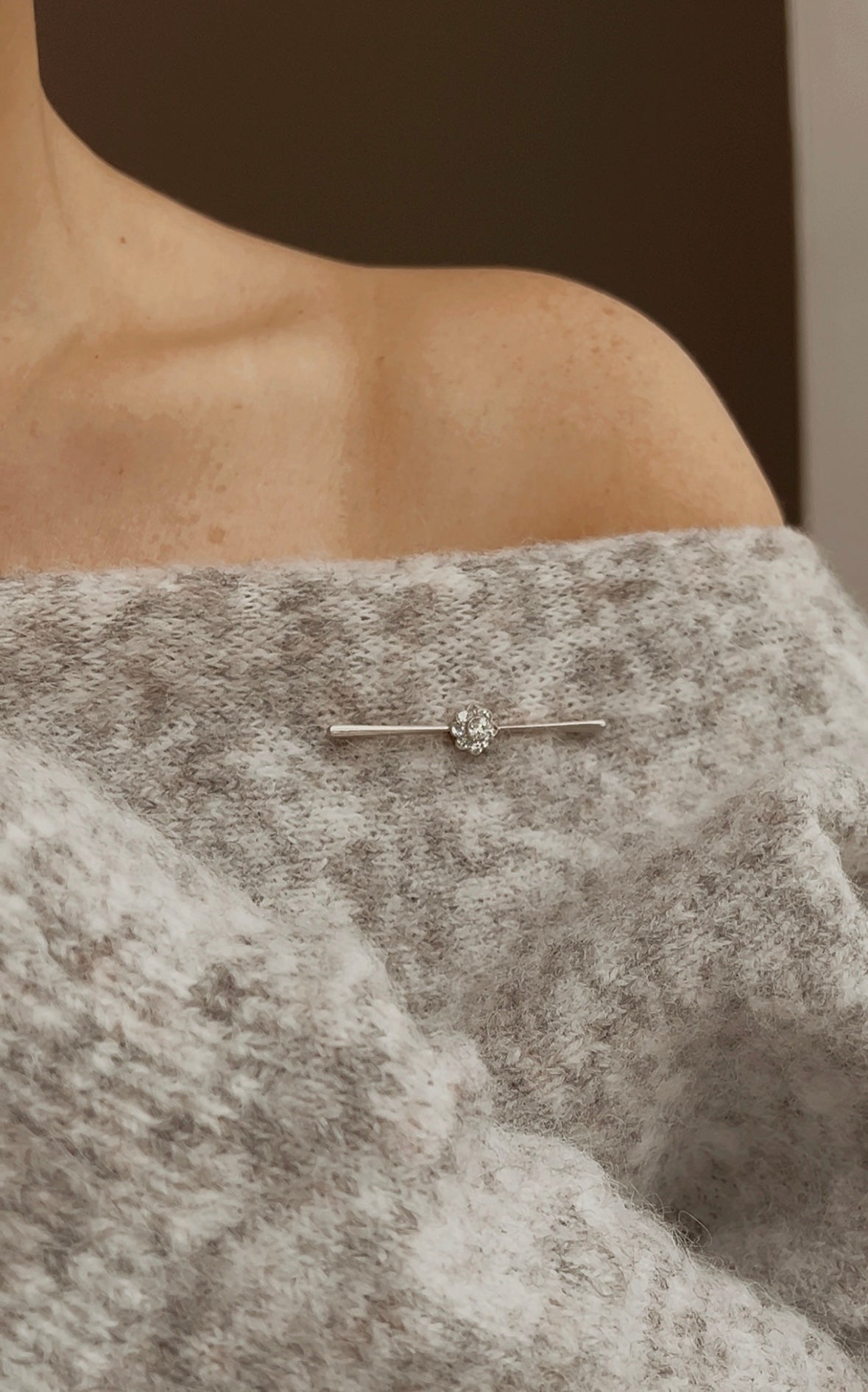 Beautiful 20th Century Platinum, Gold and Diamond Cluster Bar Brooch
