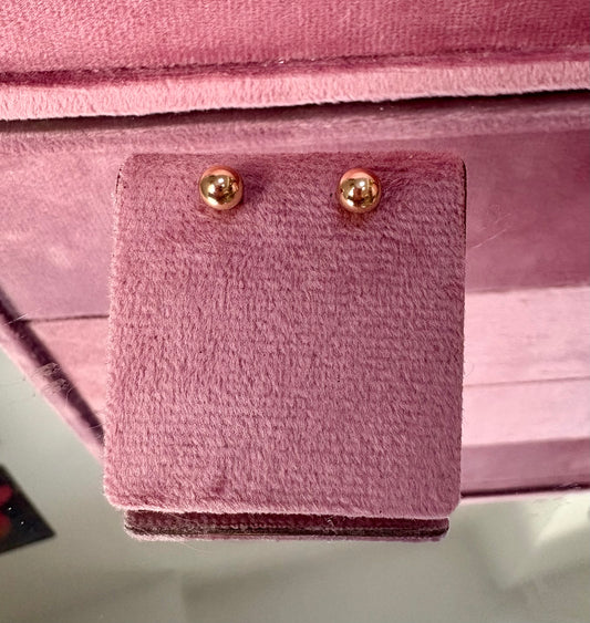 Classic 9ct Yellow Gold Stud Earrings