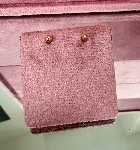 Pretty 9ct Yellow Gold Ball Stud Earrings
