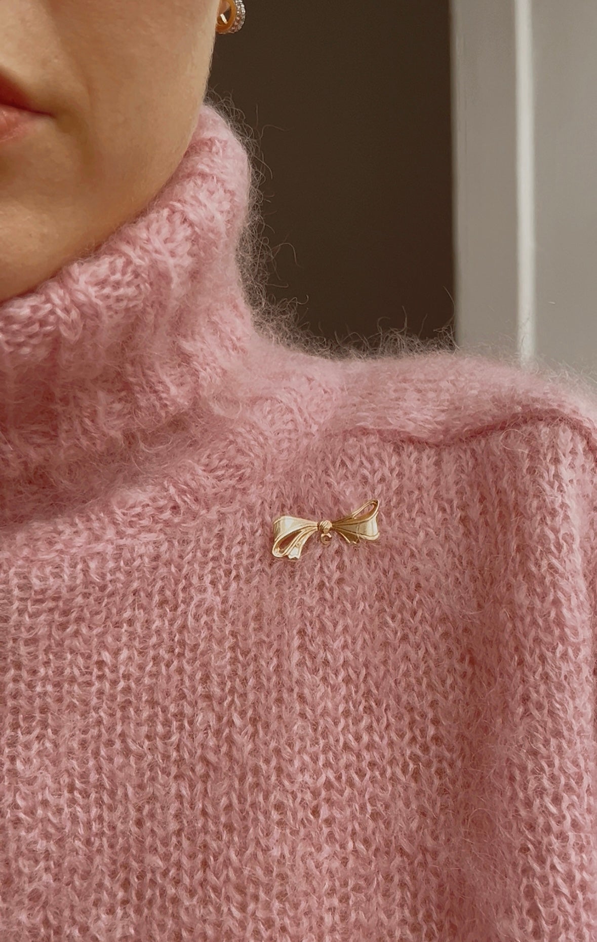 Gorgeous Vintage 18ct Gold Bow Brooch