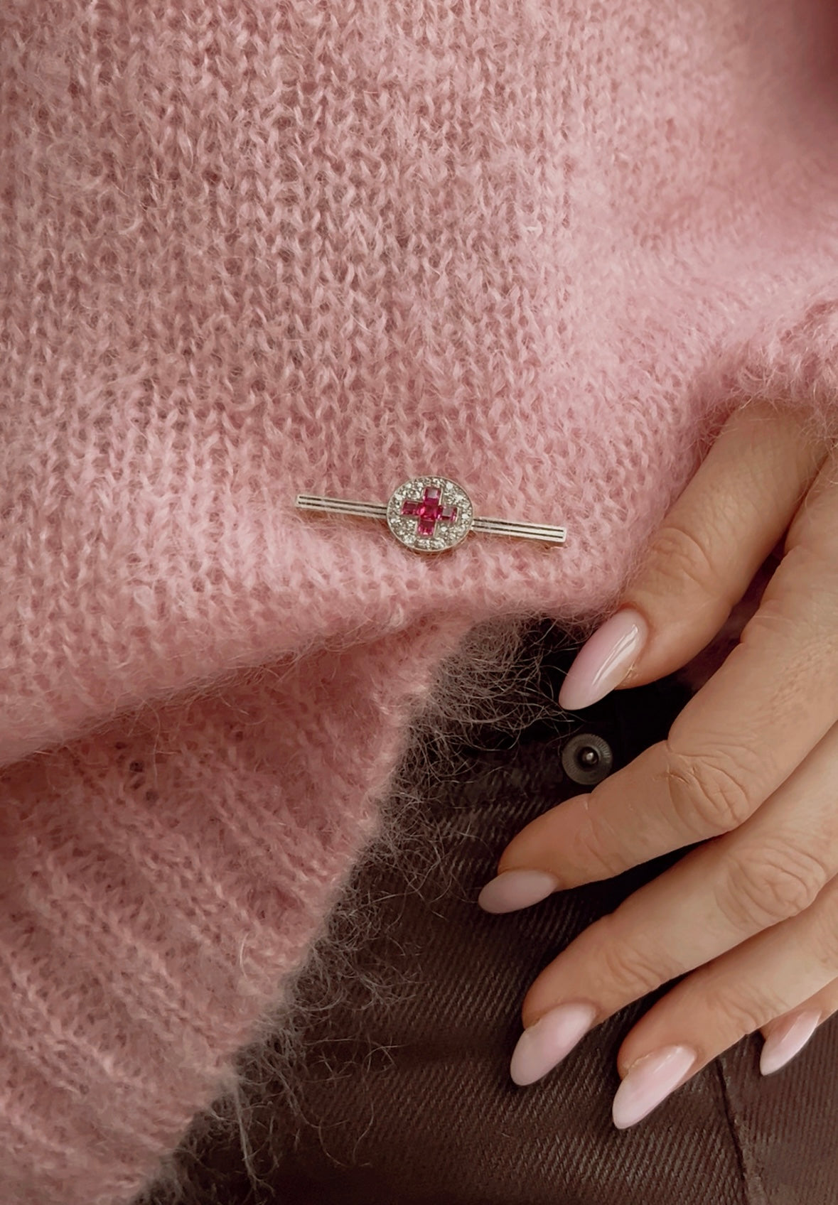 Absolutely Stunning Mid-Century Palladium, Gold, Ruby and Diamond Brooch